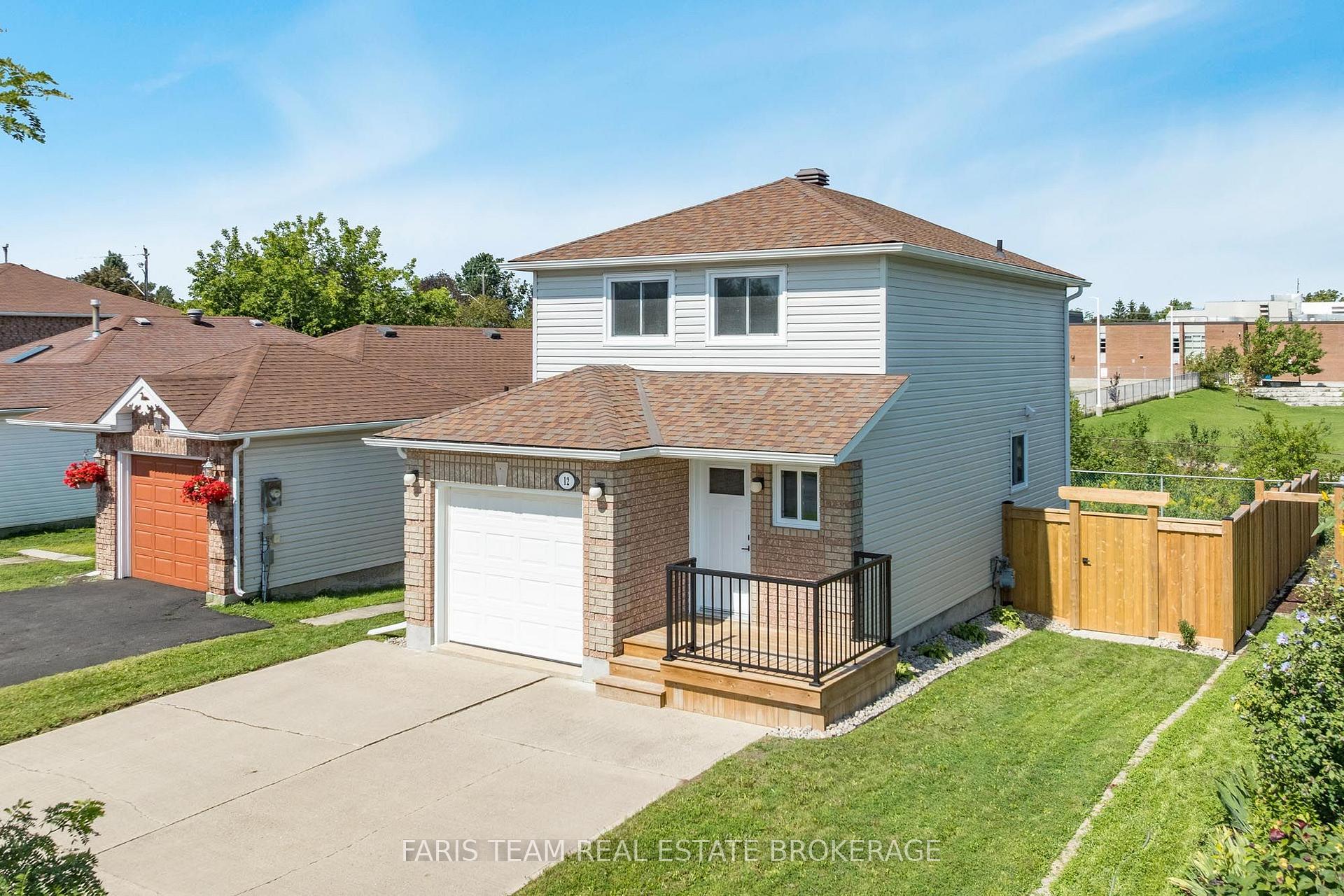 Photo 2 of 12 Arthur Avenue, Barrie, Grove East — HOMEH