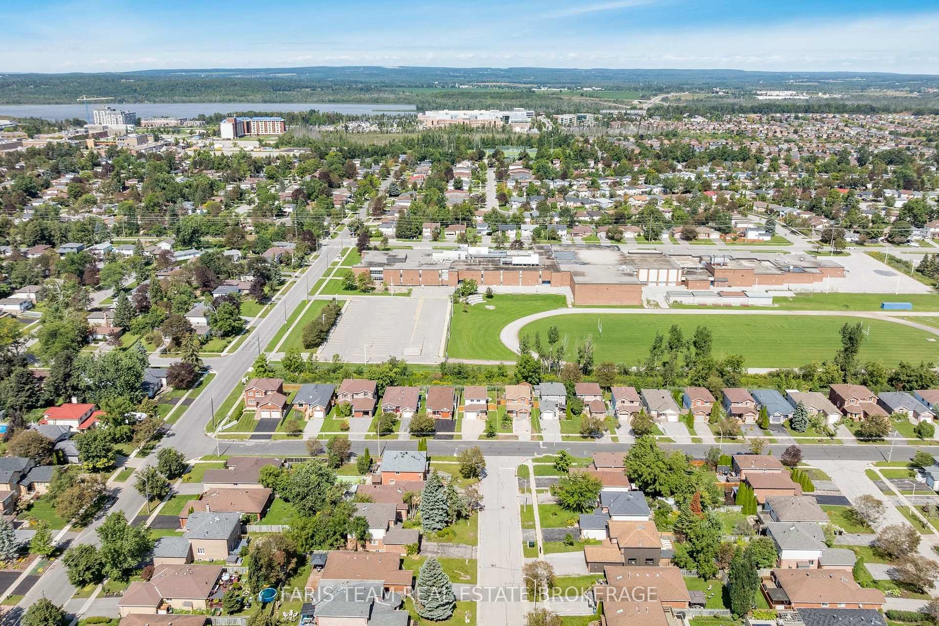 Photo 30 of 12 Arthur Avenue, Barrie, Grove East — HOMEH
