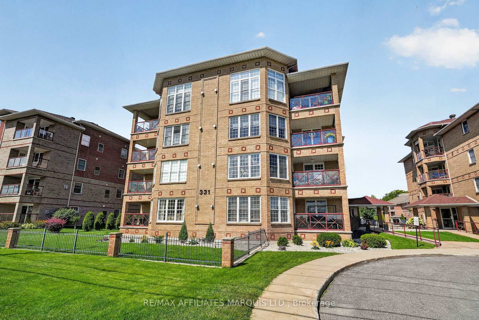 Photo 2 of Unit 304, 331 Water Street W, Cornwall, Cornwall — HOMEH