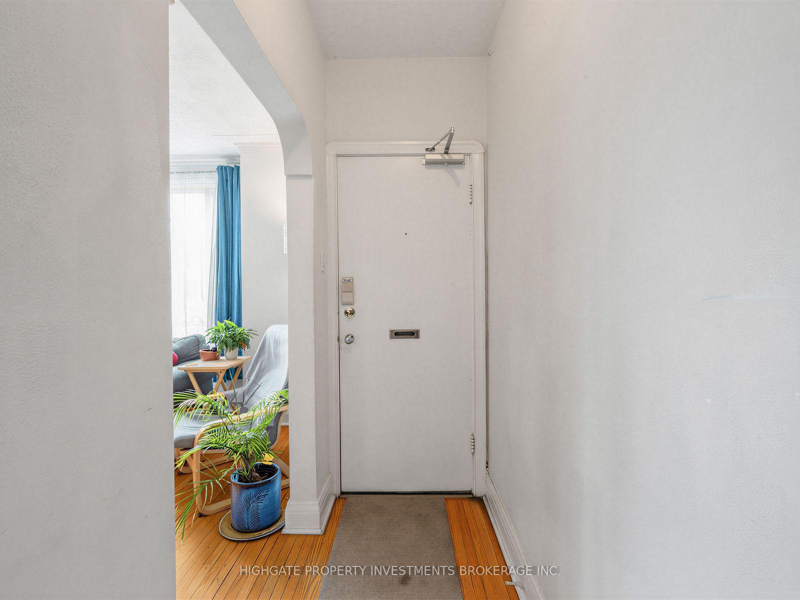 Photo 3 of 981 Avenue Road, Toronto, Yonge-Eglinton — HOMEH