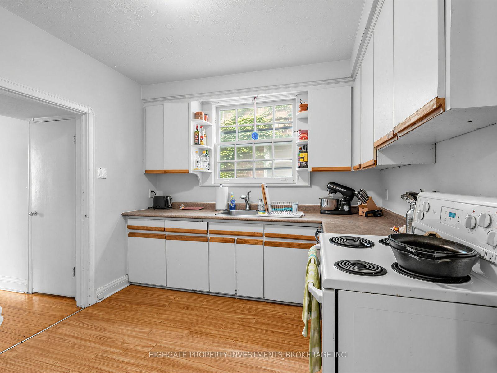 Photo 10 of 981 Avenue Road, Toronto, Yonge-Eglinton — HOMEH