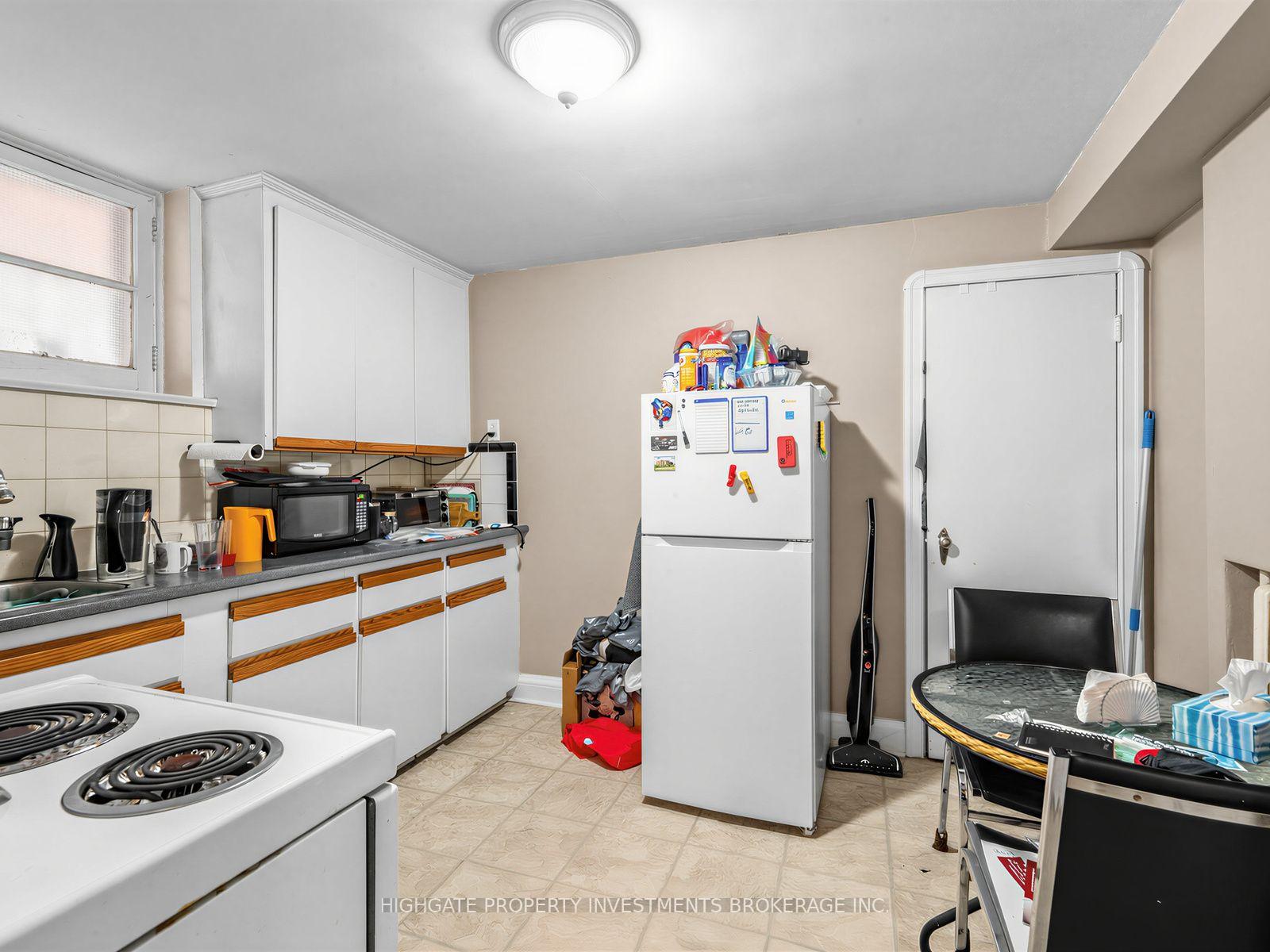 Photo 35 of 981 Avenue Road, Toronto, Yonge-Eglinton — HOMEH