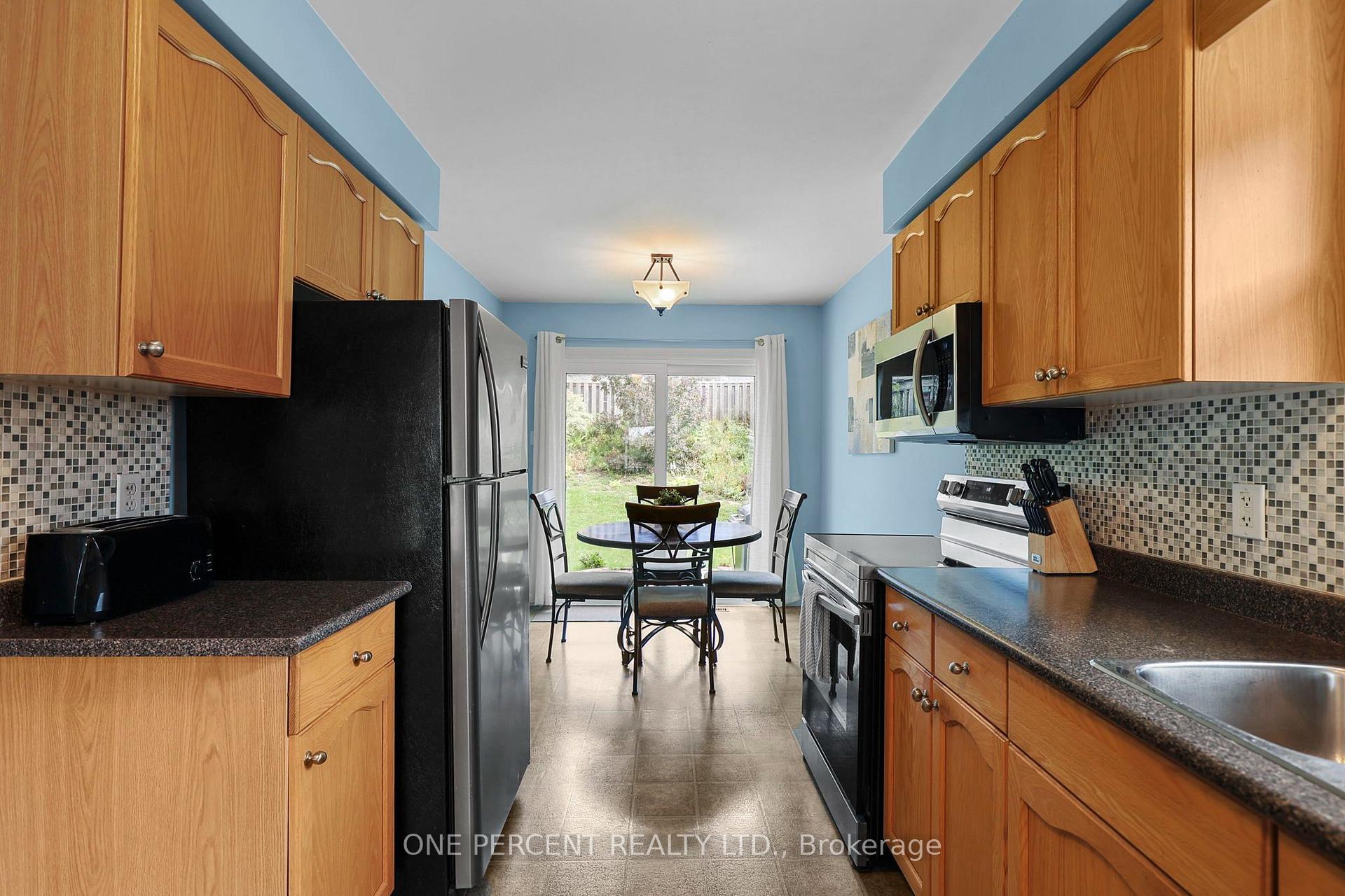 Photo 15 of 20 Jordon Crescent, Orillia — HOMEH