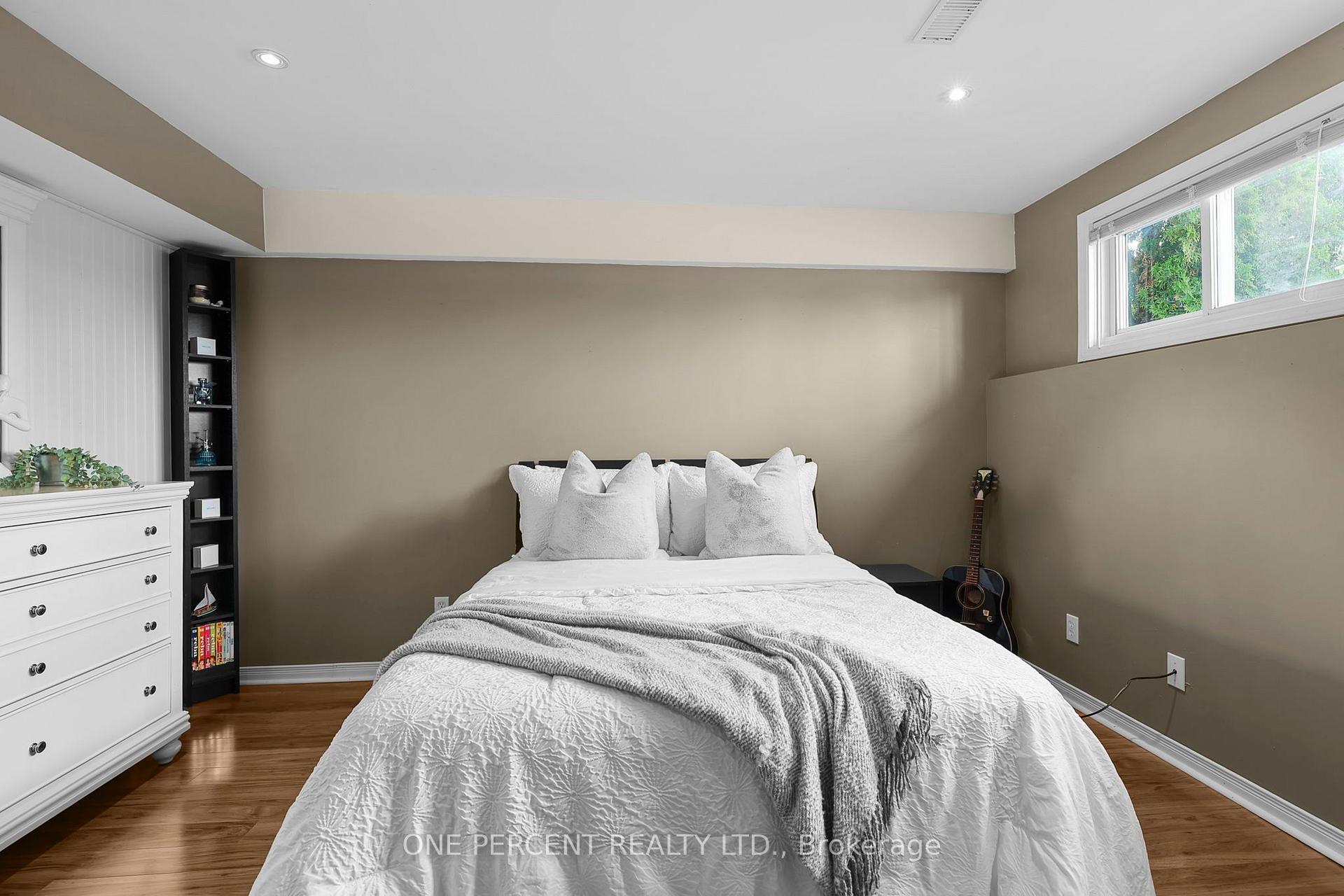 Photo 29 of 20 Jordon Crescent, Orillia — HOMEH