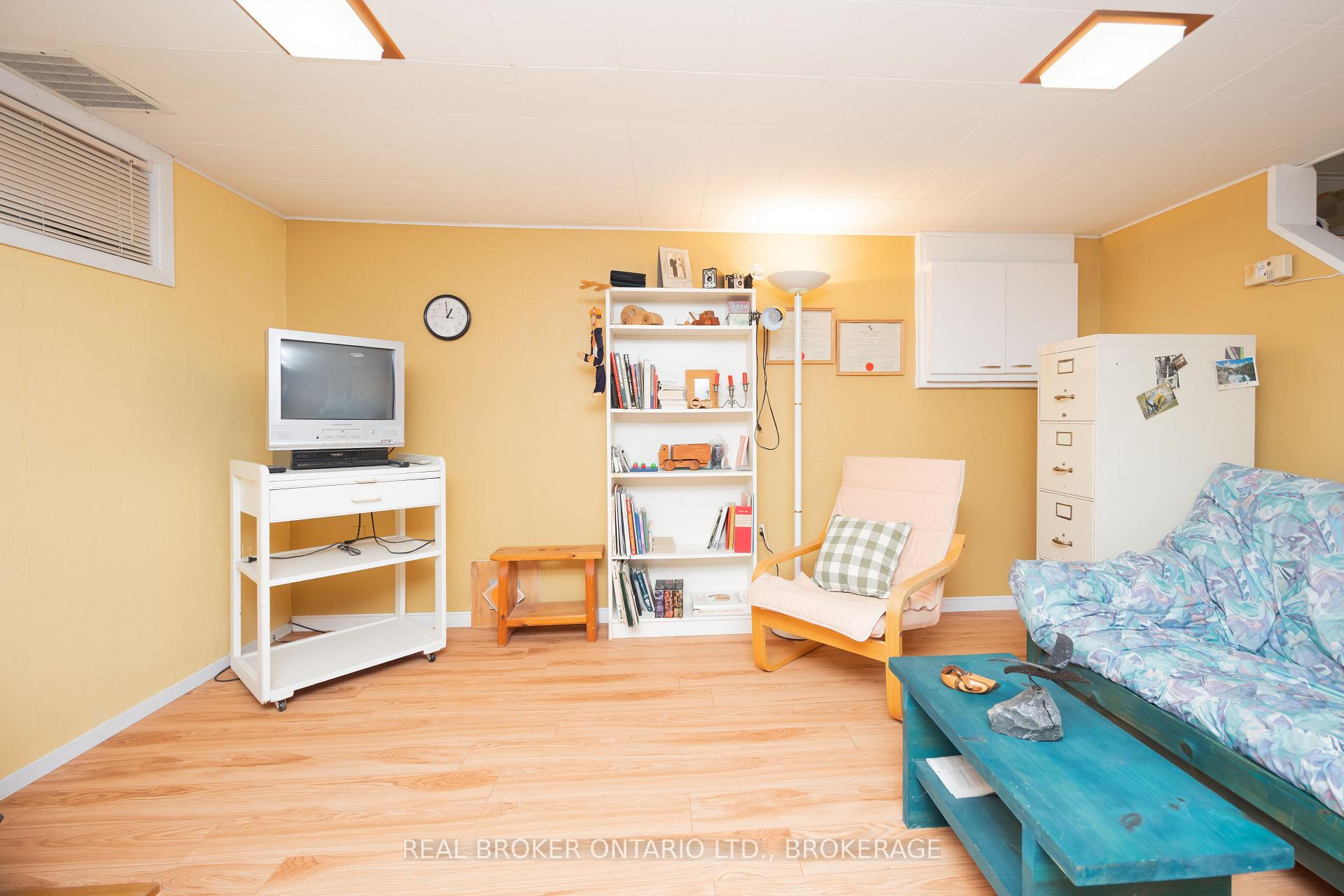 Photo 23 of 48 Clement Street, North Glengarry, Alexandria — HOMEH
