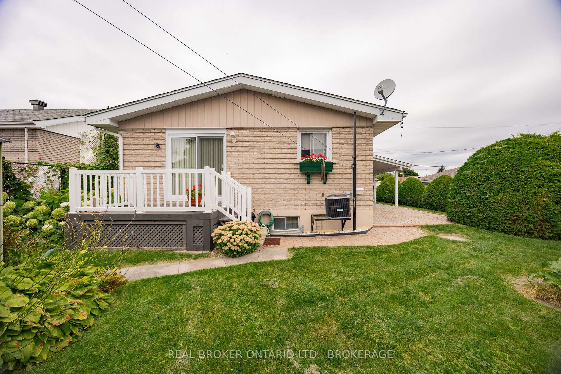 Photo 34 of 48 Clement Street, North Glengarry, Alexandria — HOMEH