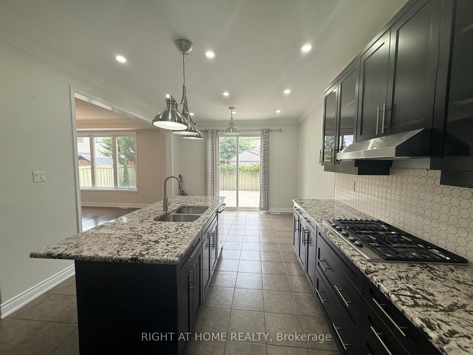 Photo 11 of 970 Farmstead Drive, Milton, Willmott — HOMEH