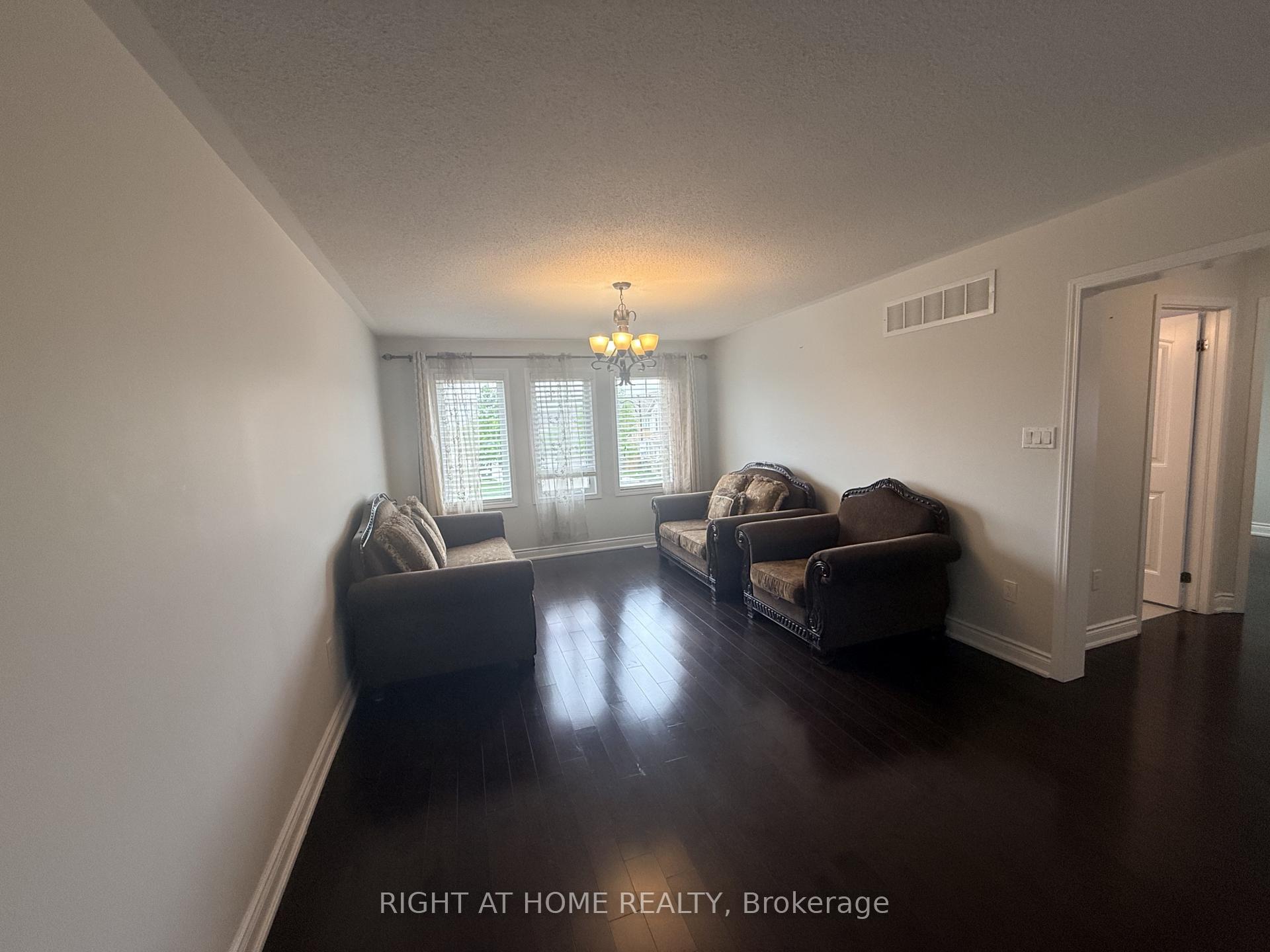 Photo 16 of 970 Farmstead Drive, Milton, Willmott — HOMEH