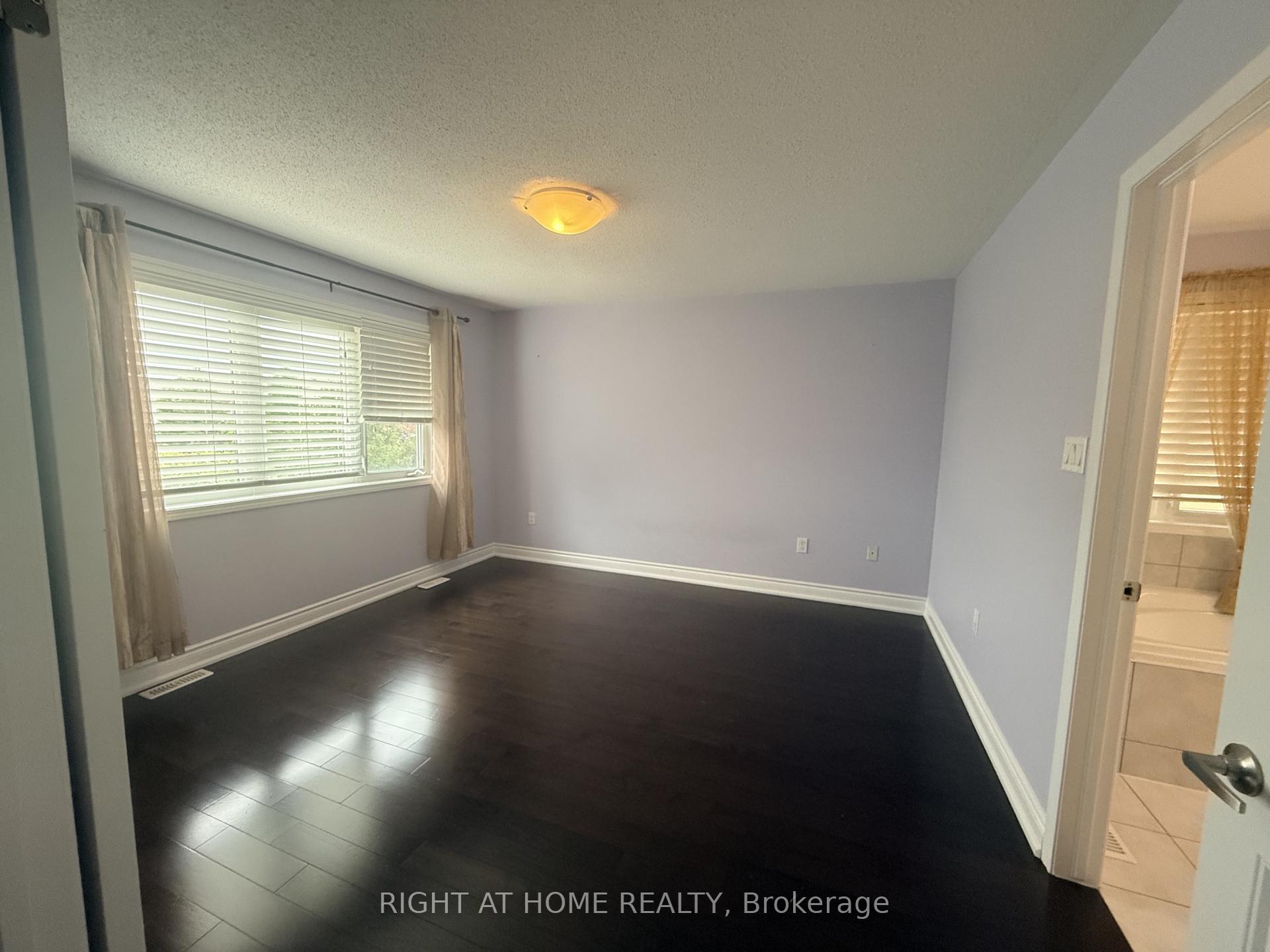 Photo 23 of 970 Farmstead Drive, Milton, Willmott — HOMEH