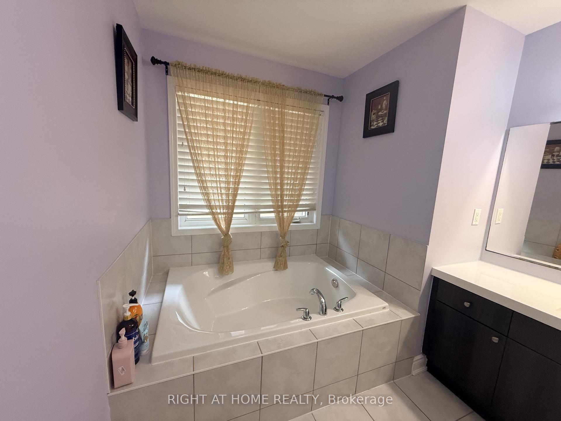 Photo 25 of 970 Farmstead Drive, Milton, Willmott — HOMEH