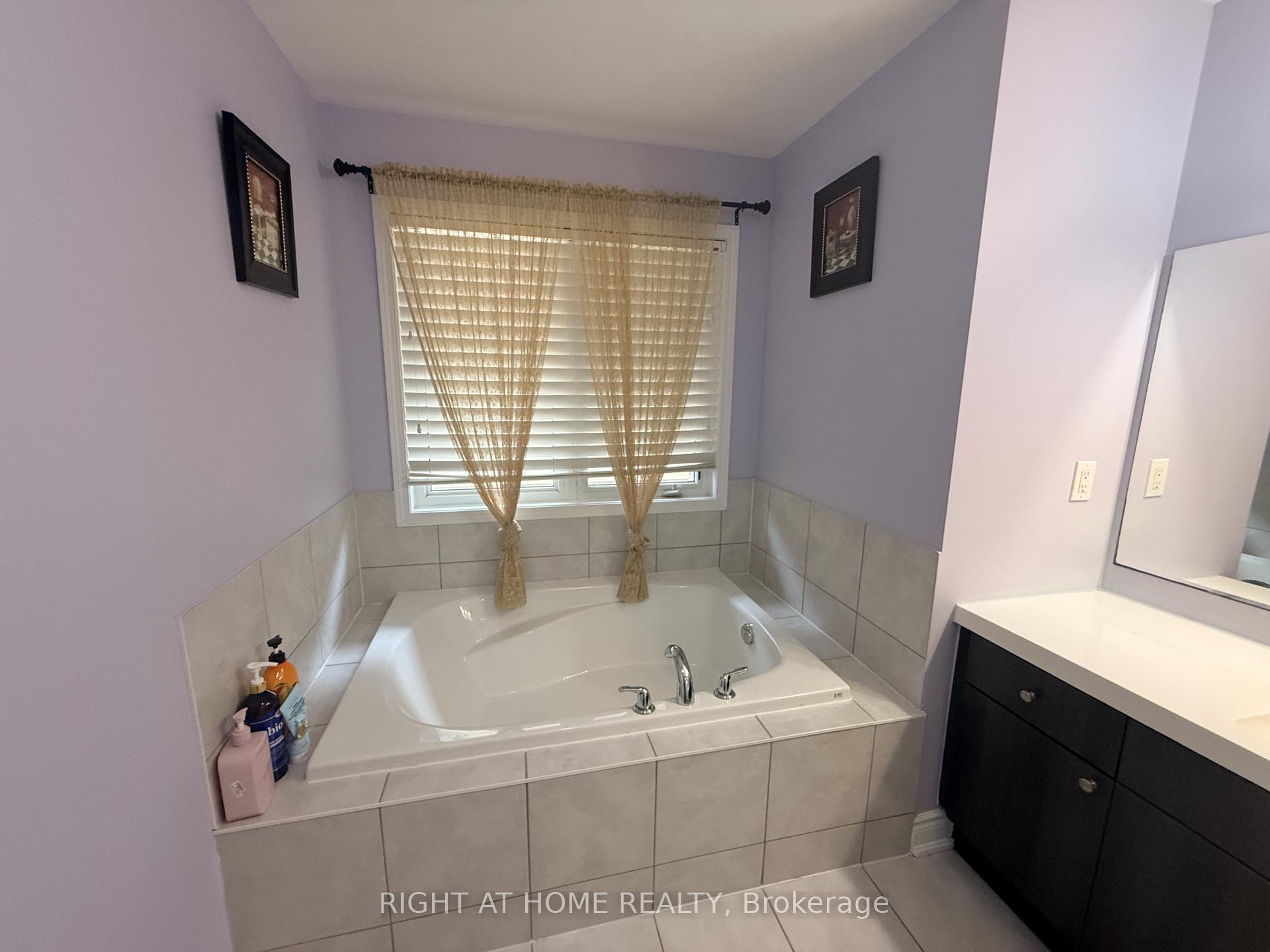Photo 27 of 970 Farmstead Drive, Milton, Willmott — HOMEH