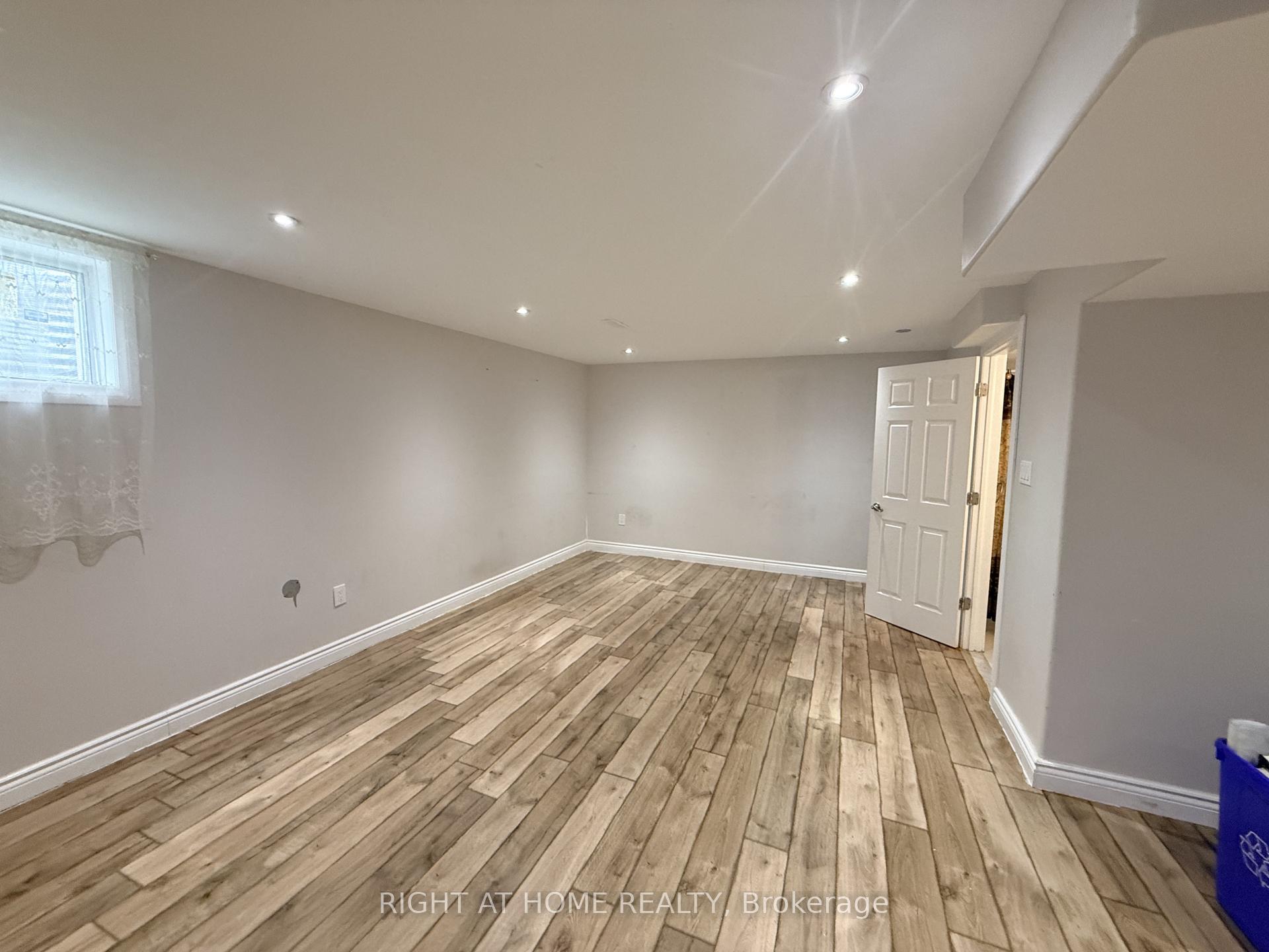Photo 31 of 970 Farmstead Drive, Milton, Willmott — HOMEH