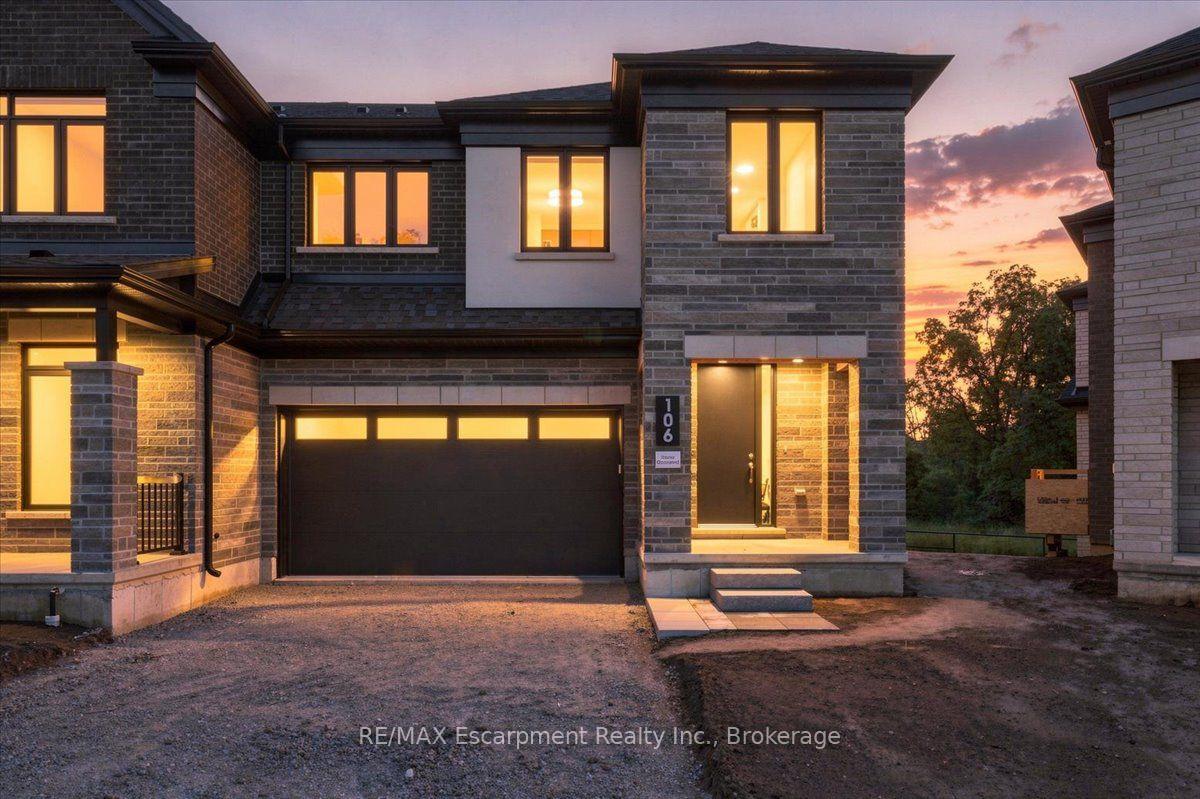 Photo 2 of 106 Valley Trail Place, Hamilton, Waterdown — HOMEH