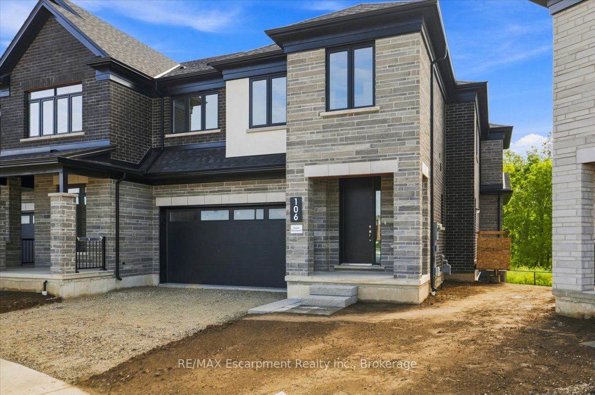 Photo 3 of 106 Valley Trail Place, Hamilton, Waterdown — HOMEH