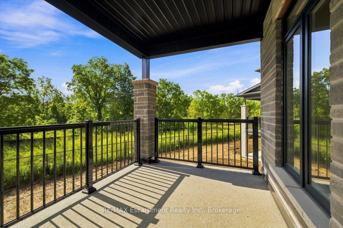 Photo 13 of 106 Valley Trail Place, Hamilton, Waterdown — HOMEH