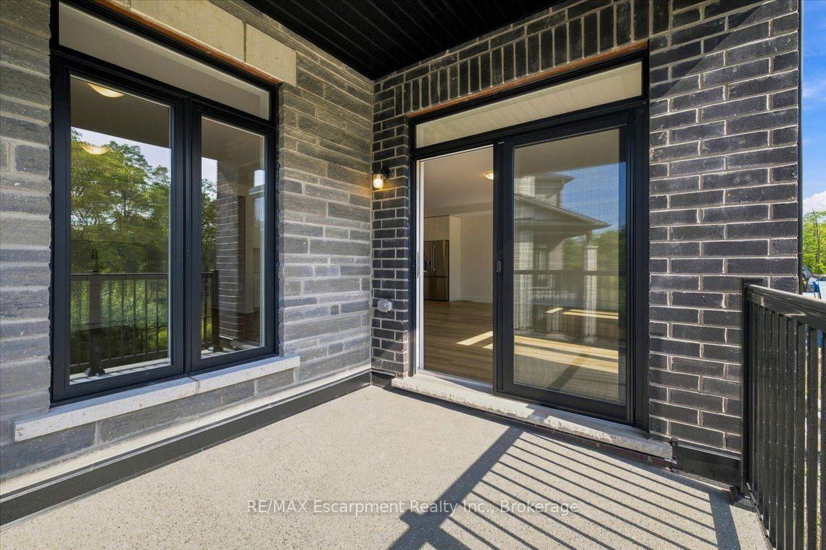 Photo 14 of 106 Valley Trail Place, Hamilton, Waterdown — HOMEH