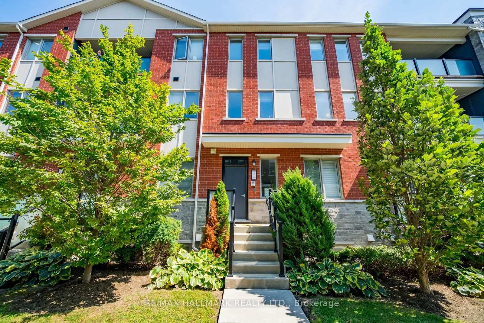 Photo 3 of Unit 503, 1148 Dragonfly Avenue, Pickering, Rural Pickering — HOMEH
