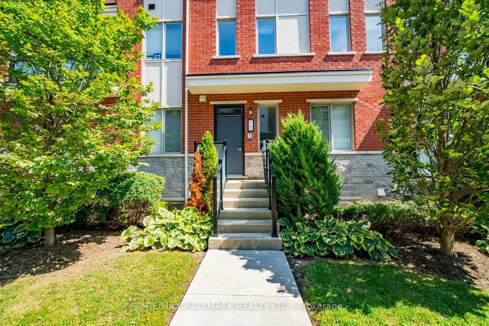 Photo 5 of Unit 503, 1148 Dragonfly Avenue, Pickering, Rural Pickering — HOMEH