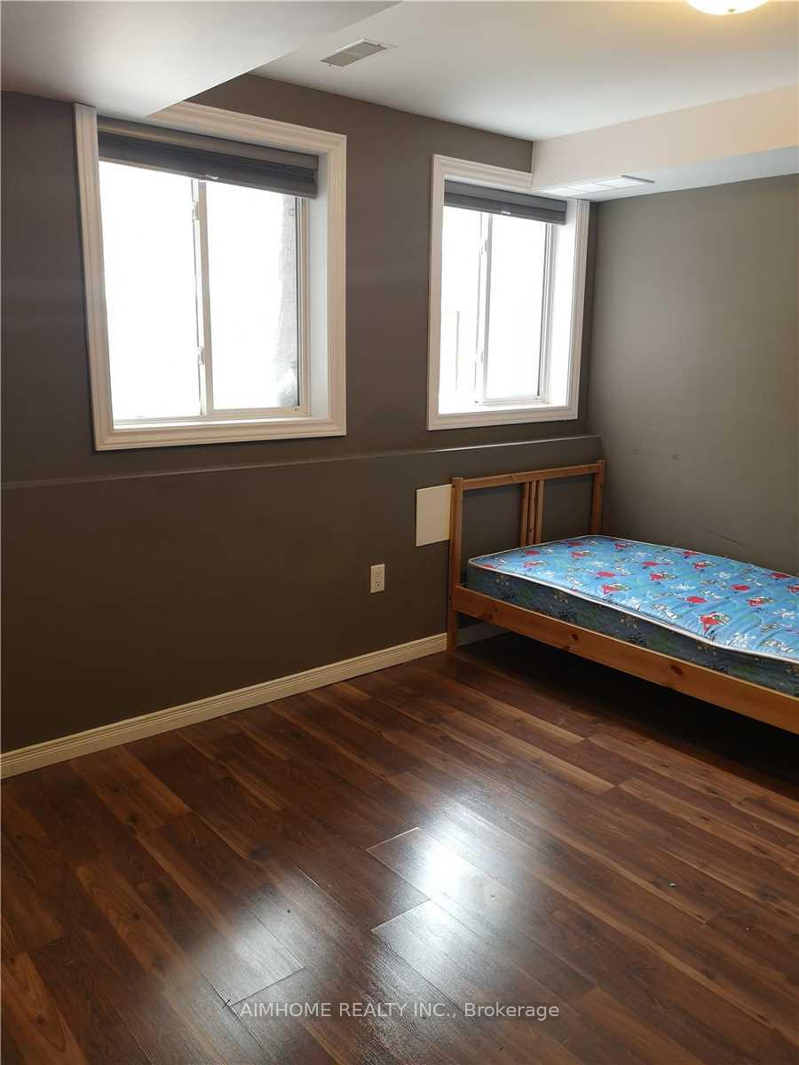 Photo 3 of Unit Gl Unit, 28 Martell Gate, Aurora, Bayview Northeast — HOMEH