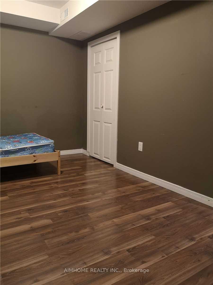 Photo 4 of Unit Gl Unit, 28 Martell Gate, Aurora, Bayview Northeast — HOMEH