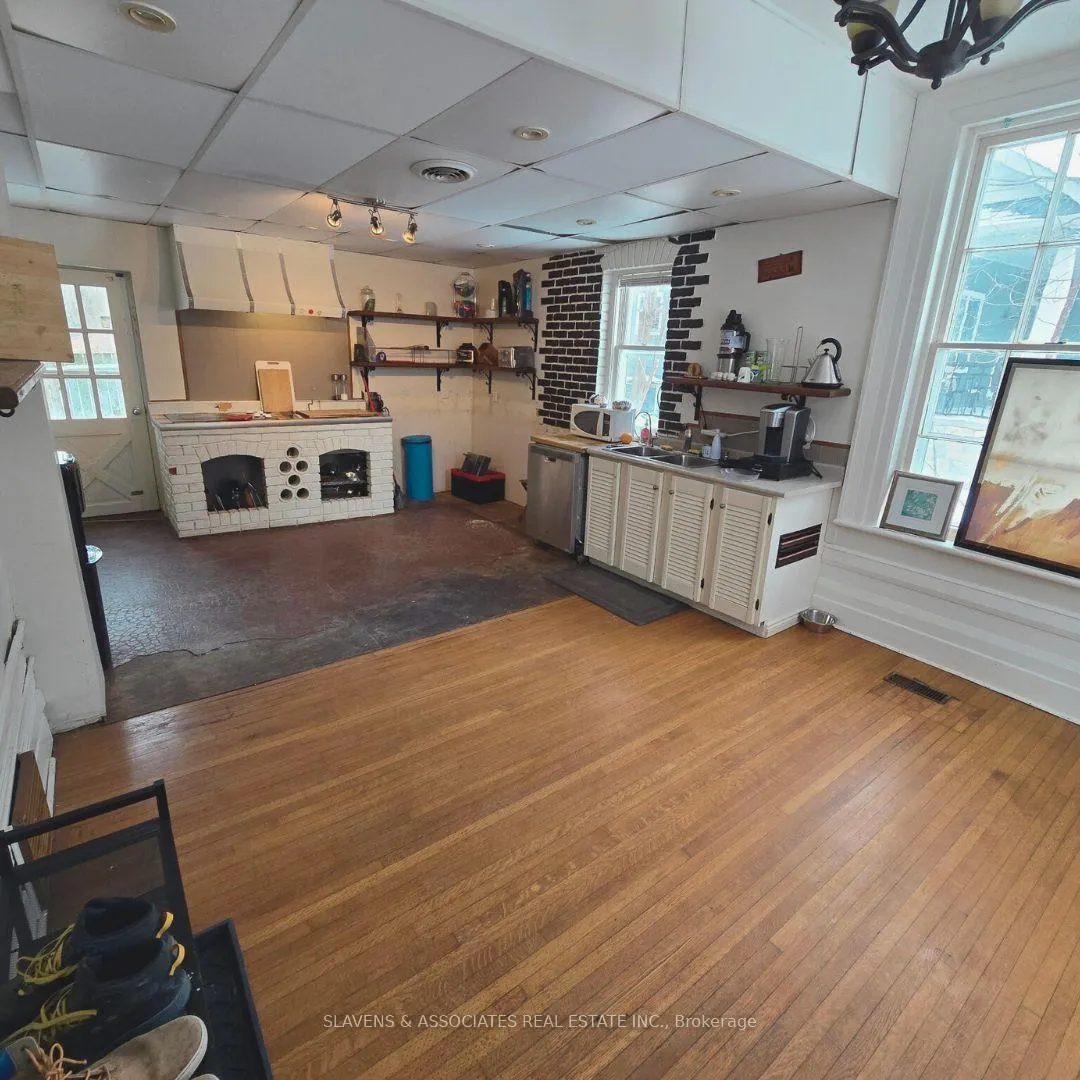 Photo 7 of 136 King Lane E, Clarington, Rural Clarington — HOMEH