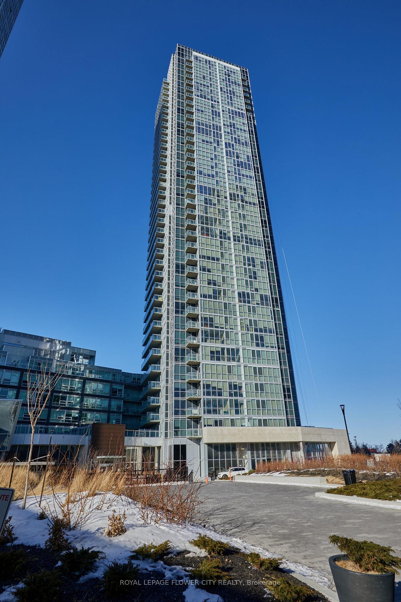Photo 5 of Unit 325, 2908 Highway 7 Road, Vaughan, Concord — HOMEH