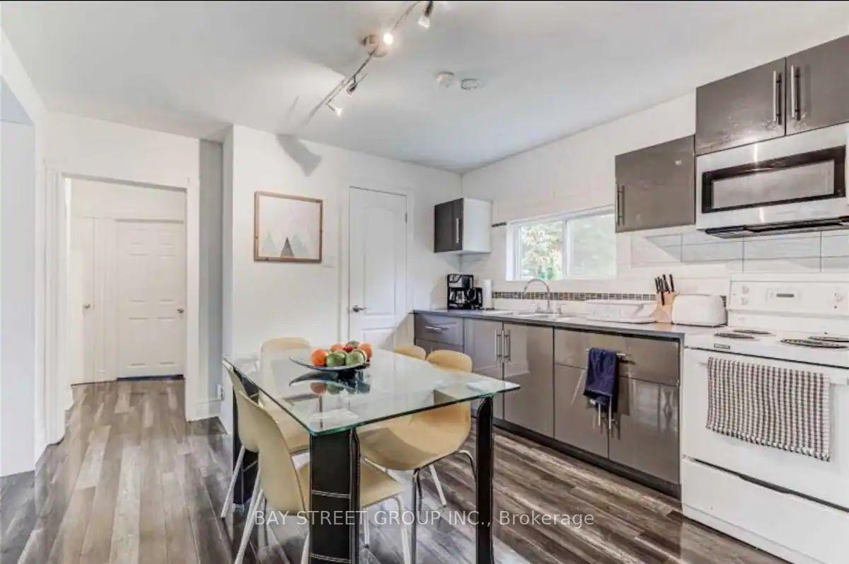 Photo 3 of 378 Drewry Avenue, North York, Newtonbrook West — HOMEH