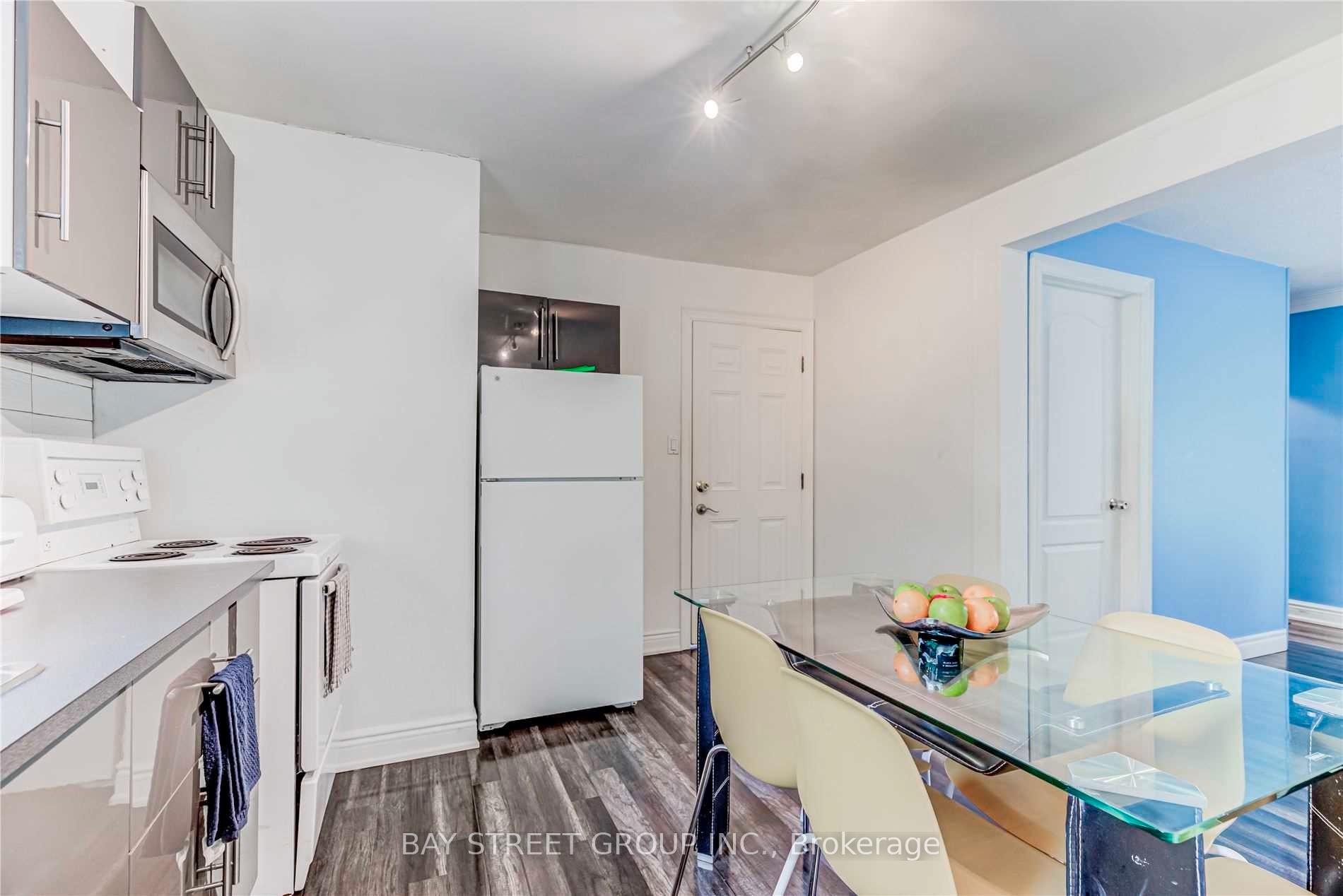 Photo 12 of 378 Drewry Avenue, North York, Newtonbrook West — HOMEH