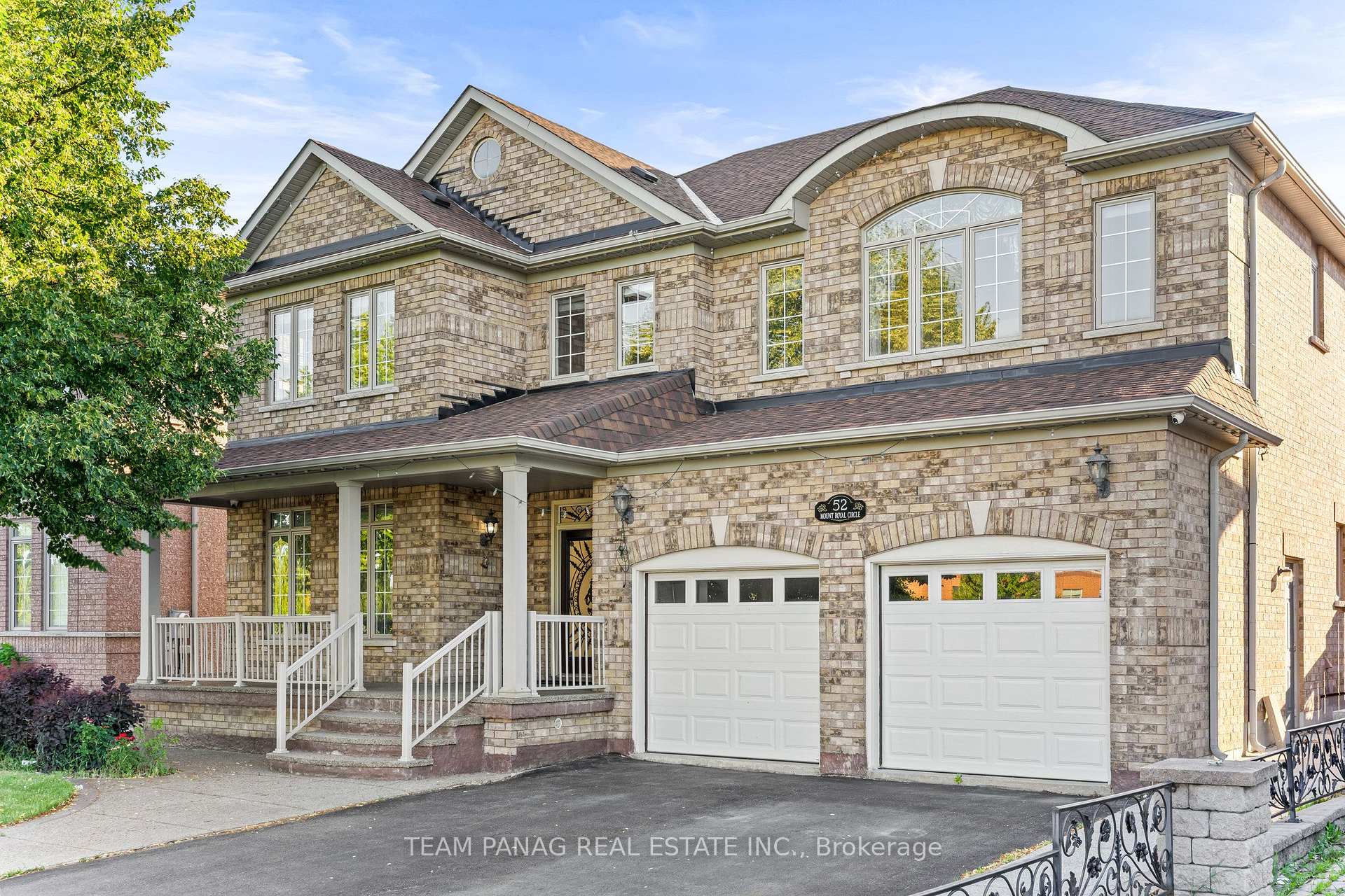 Photo of 52 Mount Royal Circle