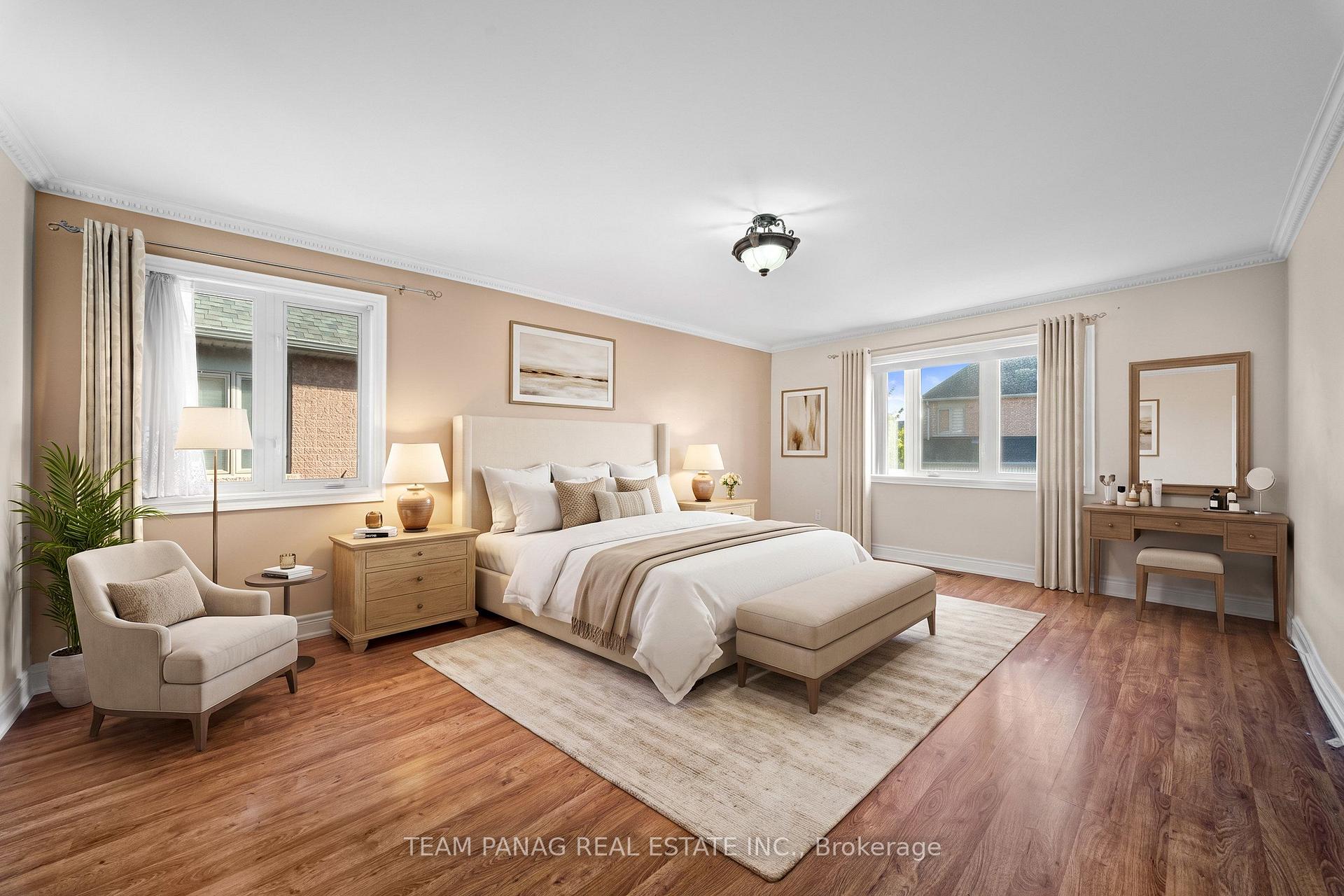 Photo 23 of 52 Mount Royal Circle, Brampton, Vales of Castlemore North — HOMEH