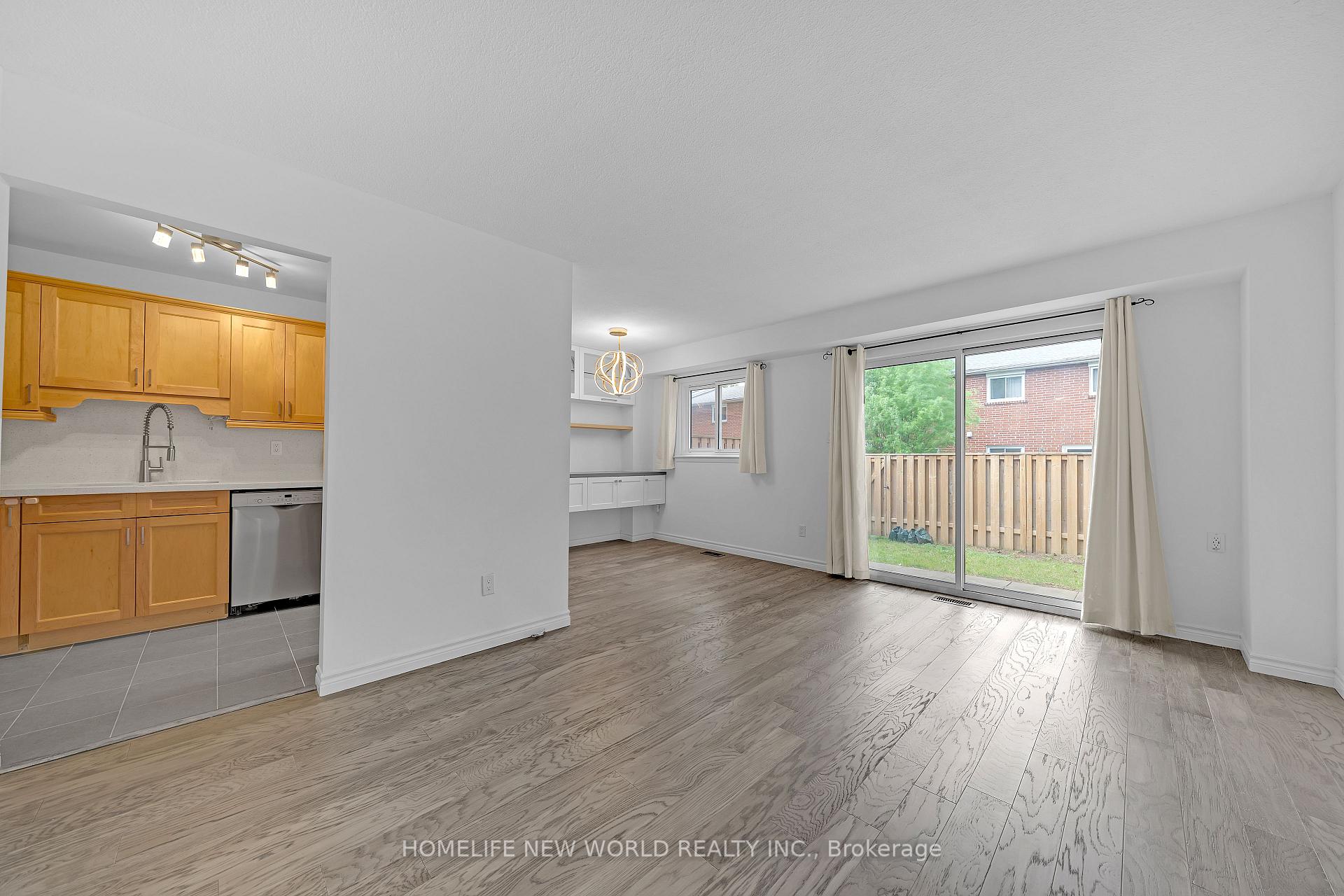 Photo 14 of Unit 353, 81 Niles Way, Markham, Aileen-Willowbrook — HOMEH