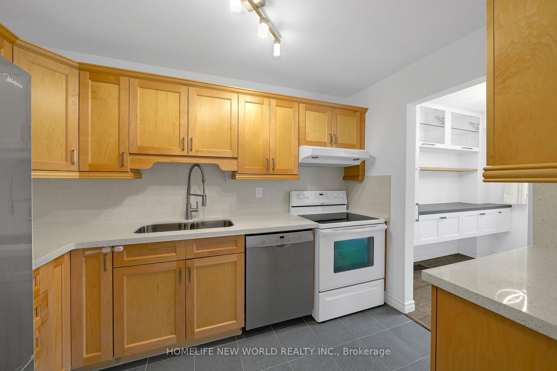 Photo 22 of Unit 353, 81 Niles Way, Markham, Aileen-Willowbrook — HOMEH