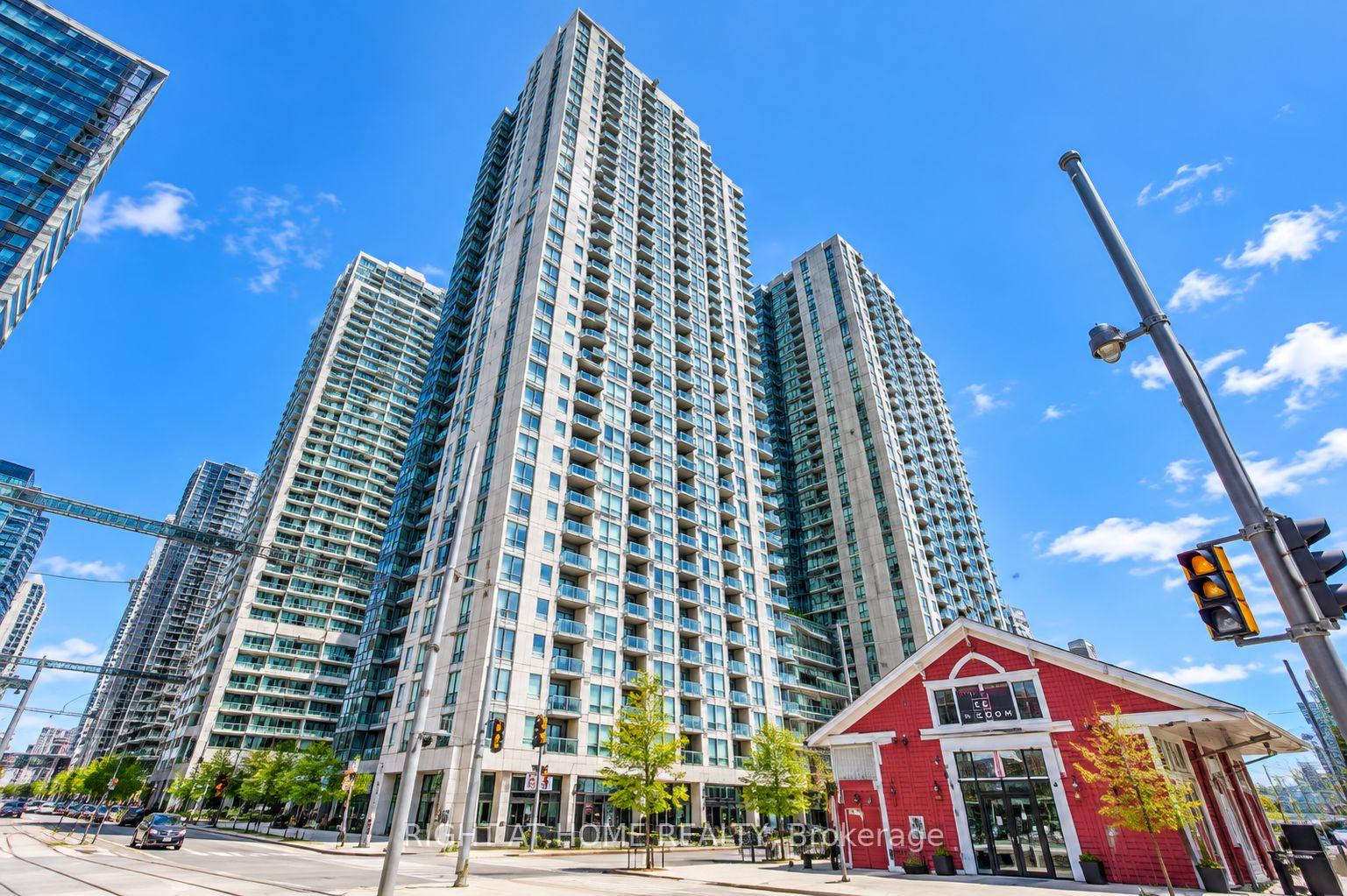 Photo 5 of Unit 3110, 77 Harbour Square, Toronto, Waterfront Communities — HOMEH