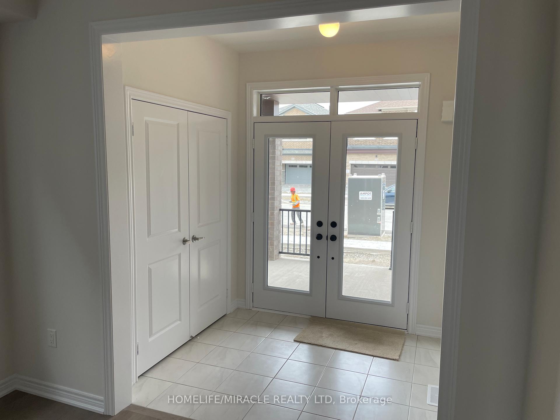 Photo 5 of 2175 Coppermine Street, Oshawa, Kedron — HOMEH