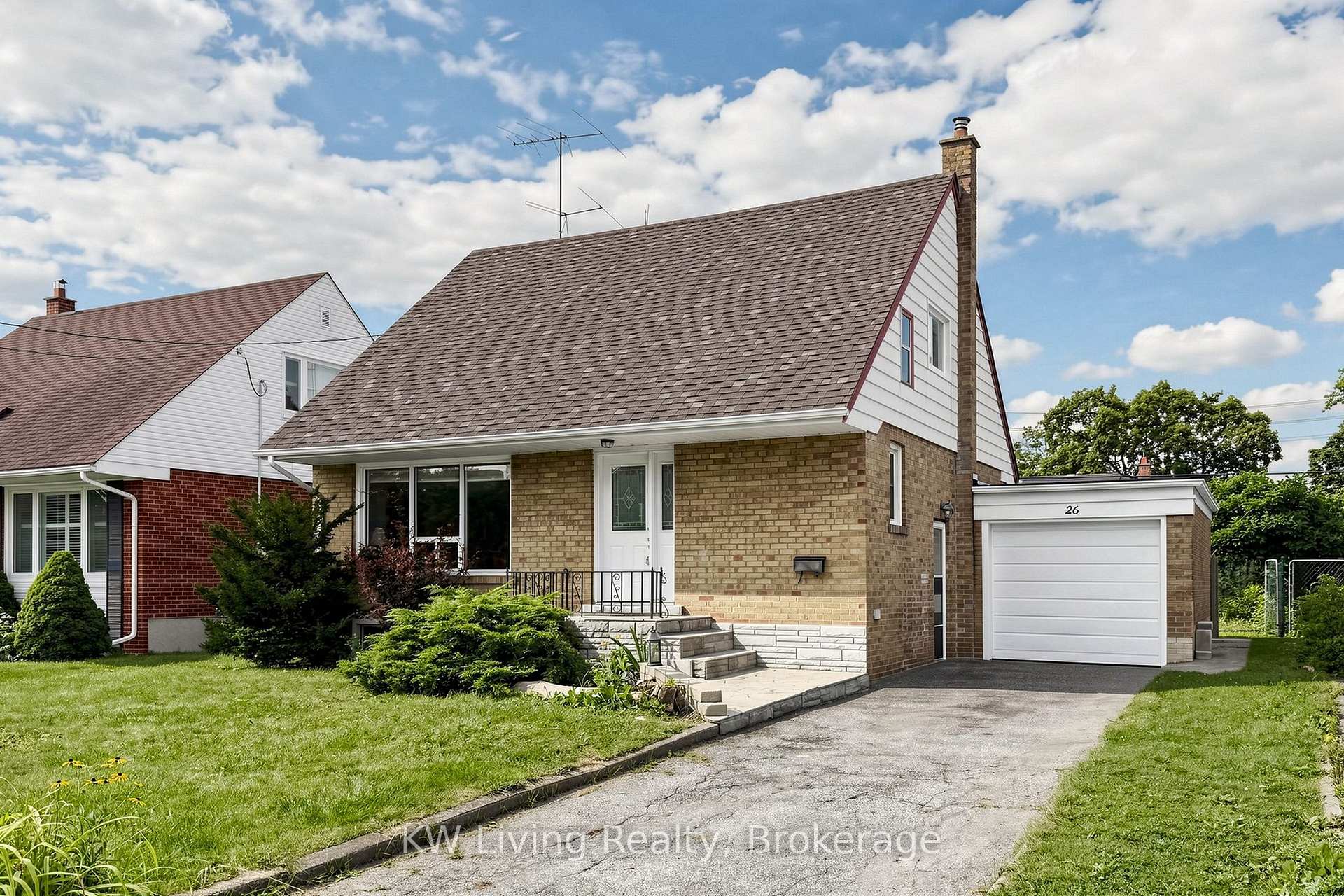Photo 1 of 26 Mooreshead Drive, Etobicoke, Etobicoke West Mall — HOMEH