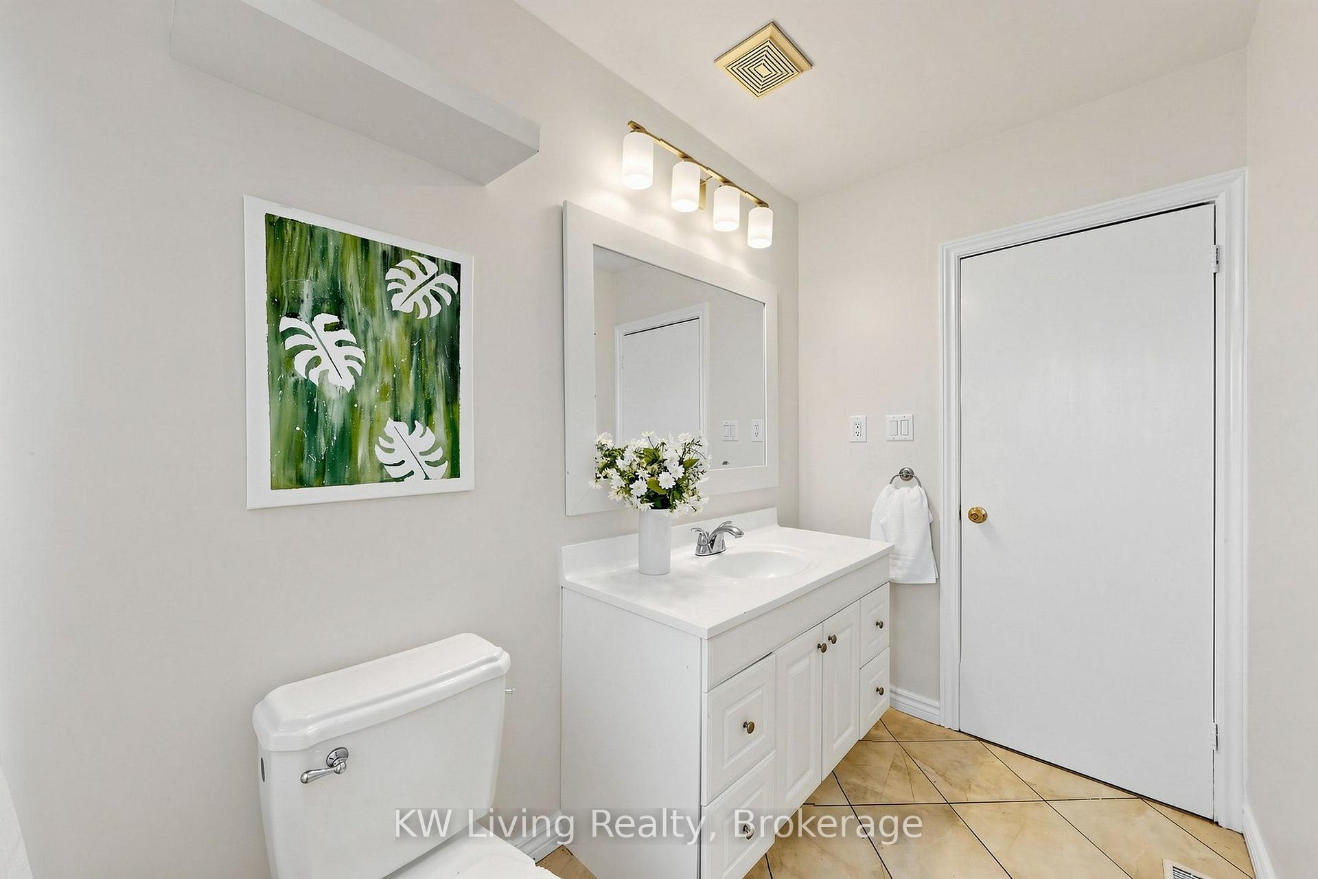 Photo 32 of 26 Mooreshead Drive, Etobicoke, Etobicoke West Mall — HOMEH