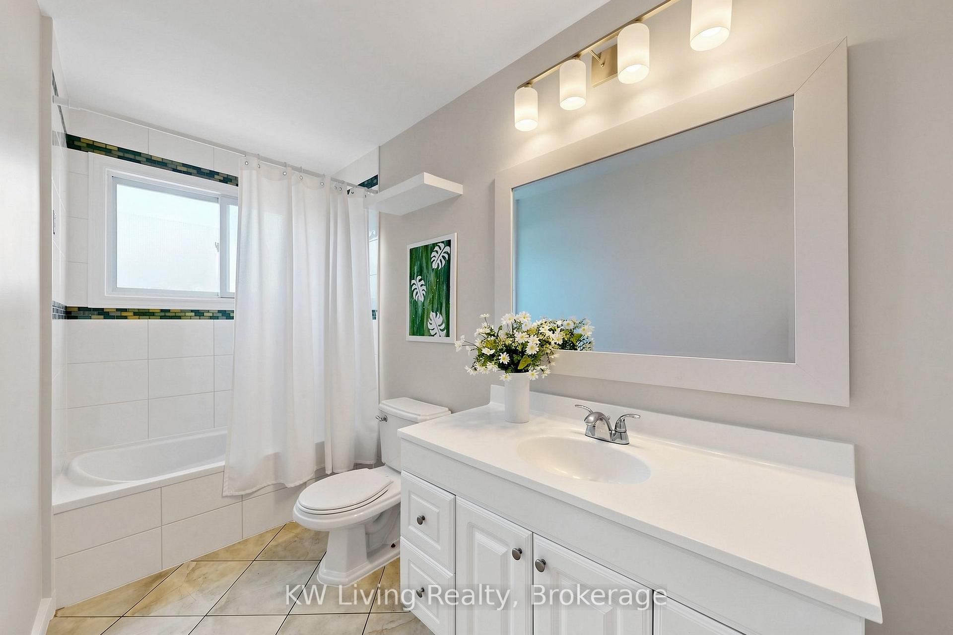 Photo 33 of 26 Mooreshead Drive, Etobicoke, Etobicoke West Mall — HOMEH