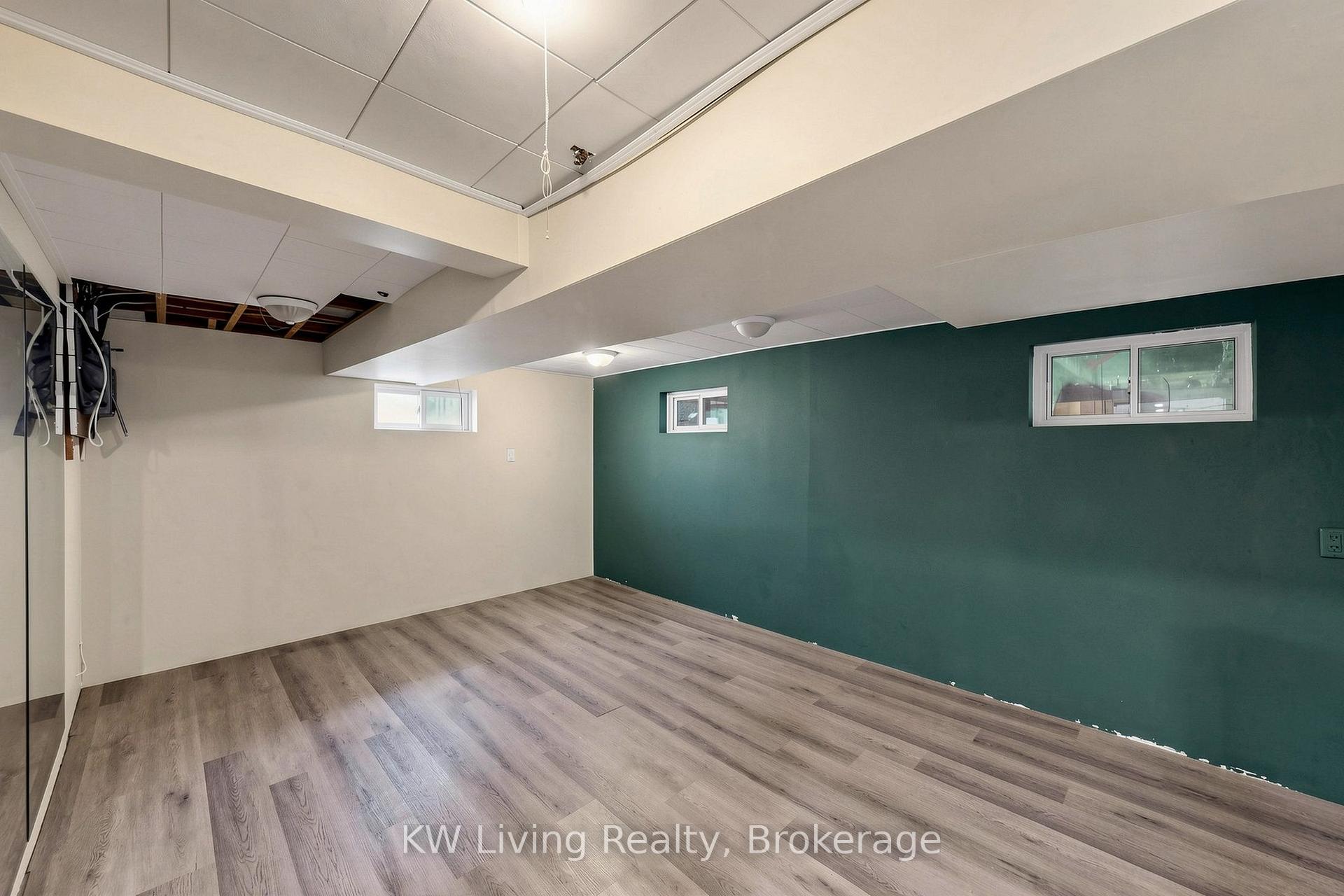 Photo 38 of 26 Mooreshead Drive, Etobicoke, Etobicoke West Mall — HOMEH