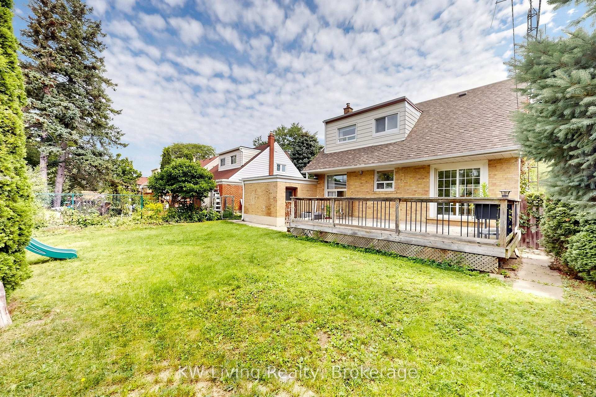 Photo 47 of 26 Mooreshead Drive, Etobicoke, Etobicoke West Mall — HOMEH
