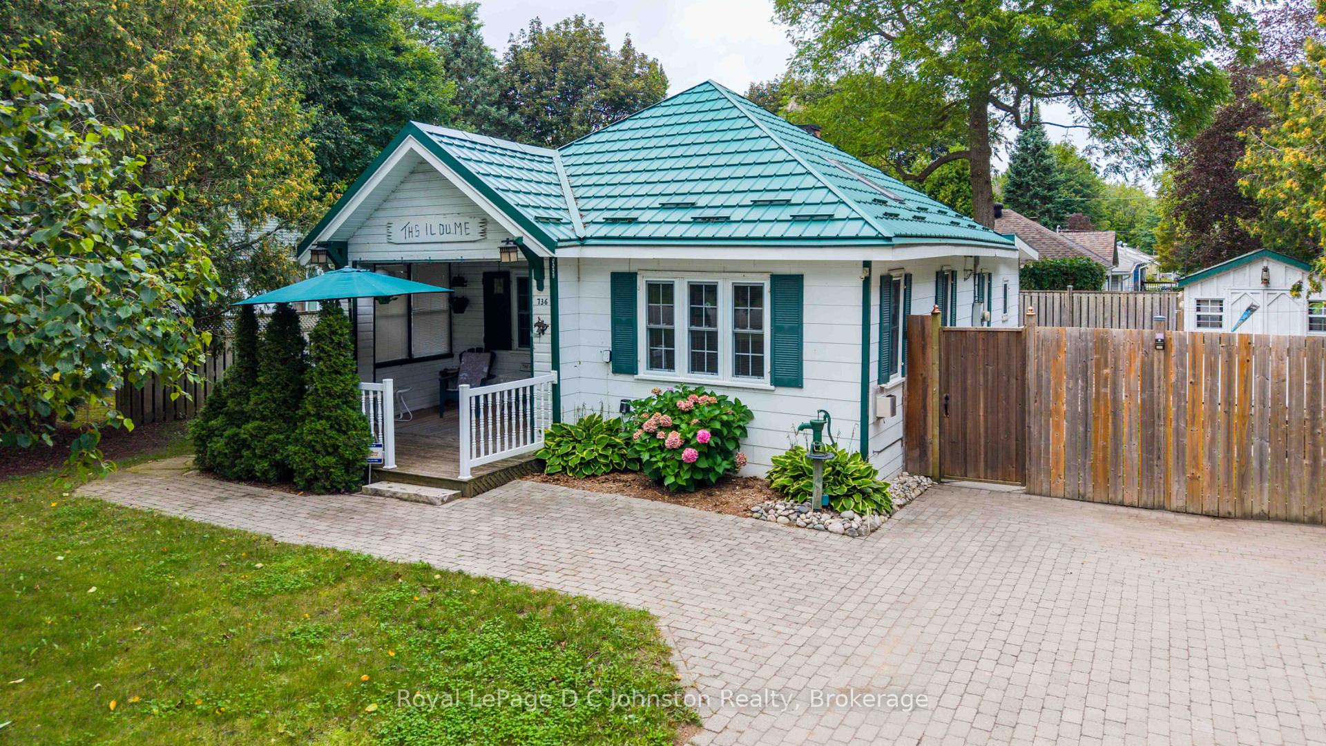 Photo of 736 Shantz Street