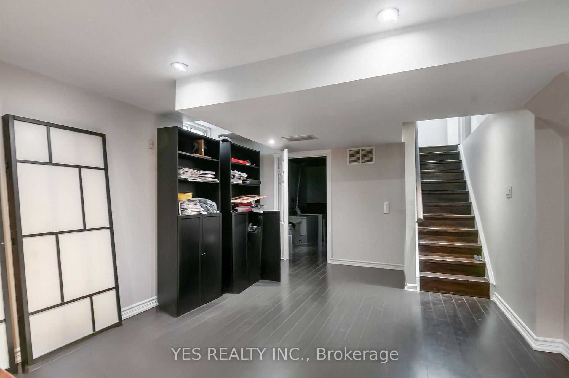 Photo 7 of 19 Virtues Avenue, Brampton, Fletcher's Meadow — HOMEH