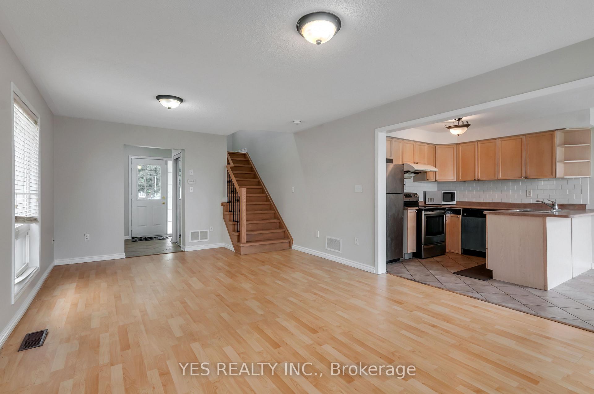Photo 11 of 19 Virtues Avenue, Brampton, Fletcher's Meadow — HOMEH
