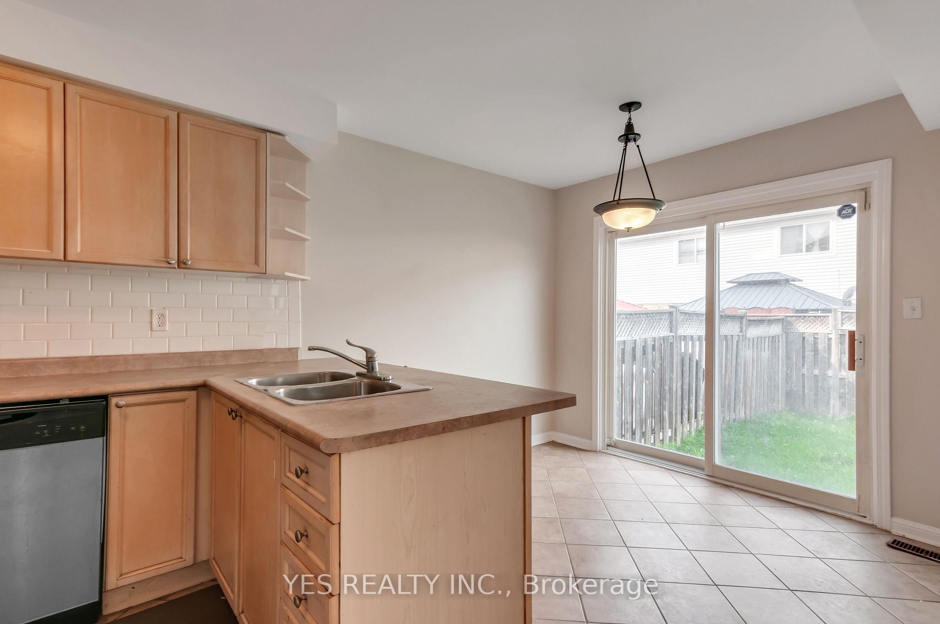Photo 17 of 19 Virtues Avenue, Brampton, Fletcher's Meadow — HOMEH