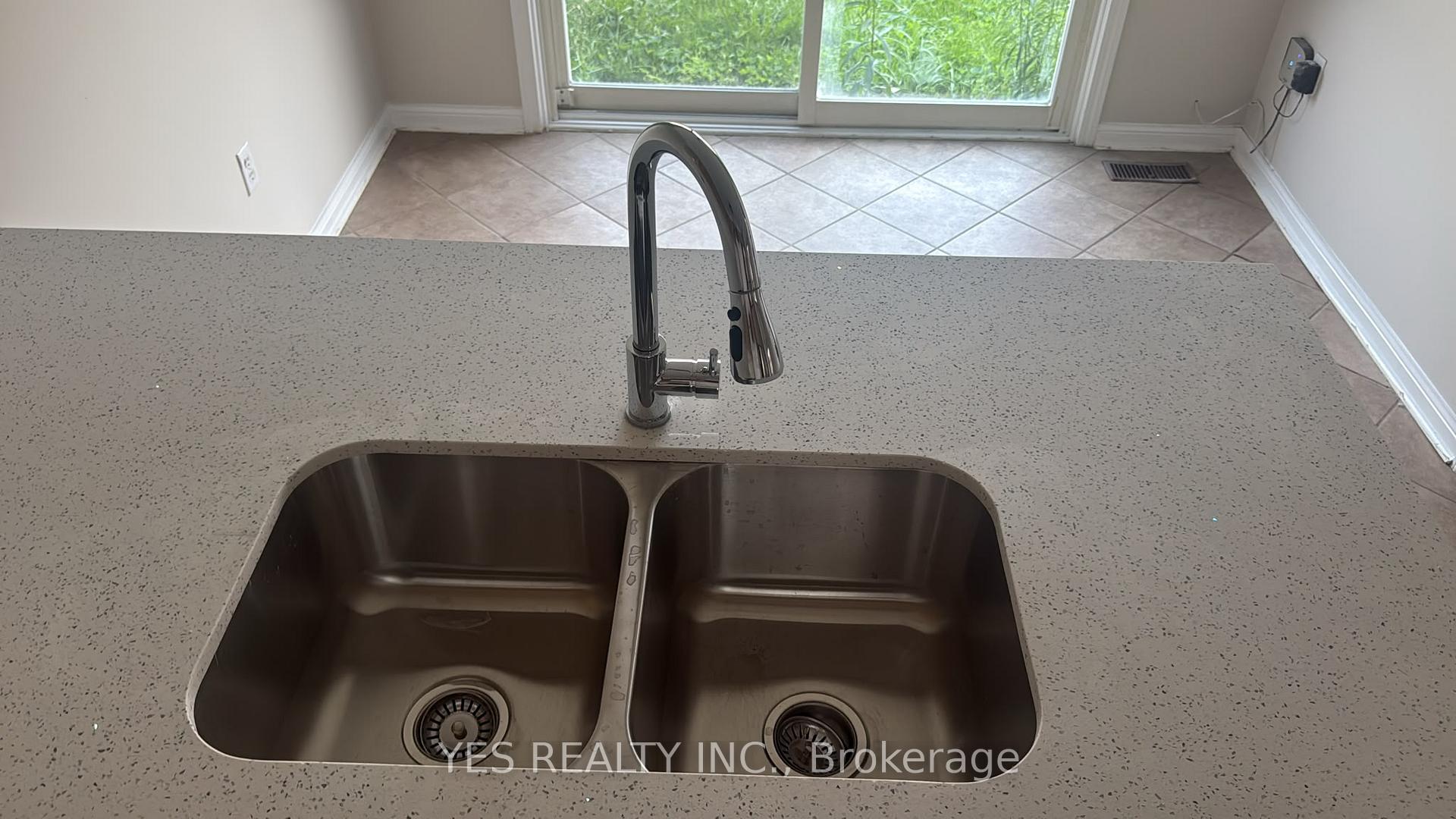 Photo 28 of 19 Virtues Avenue, Brampton, Fletcher's Meadow — HOMEH