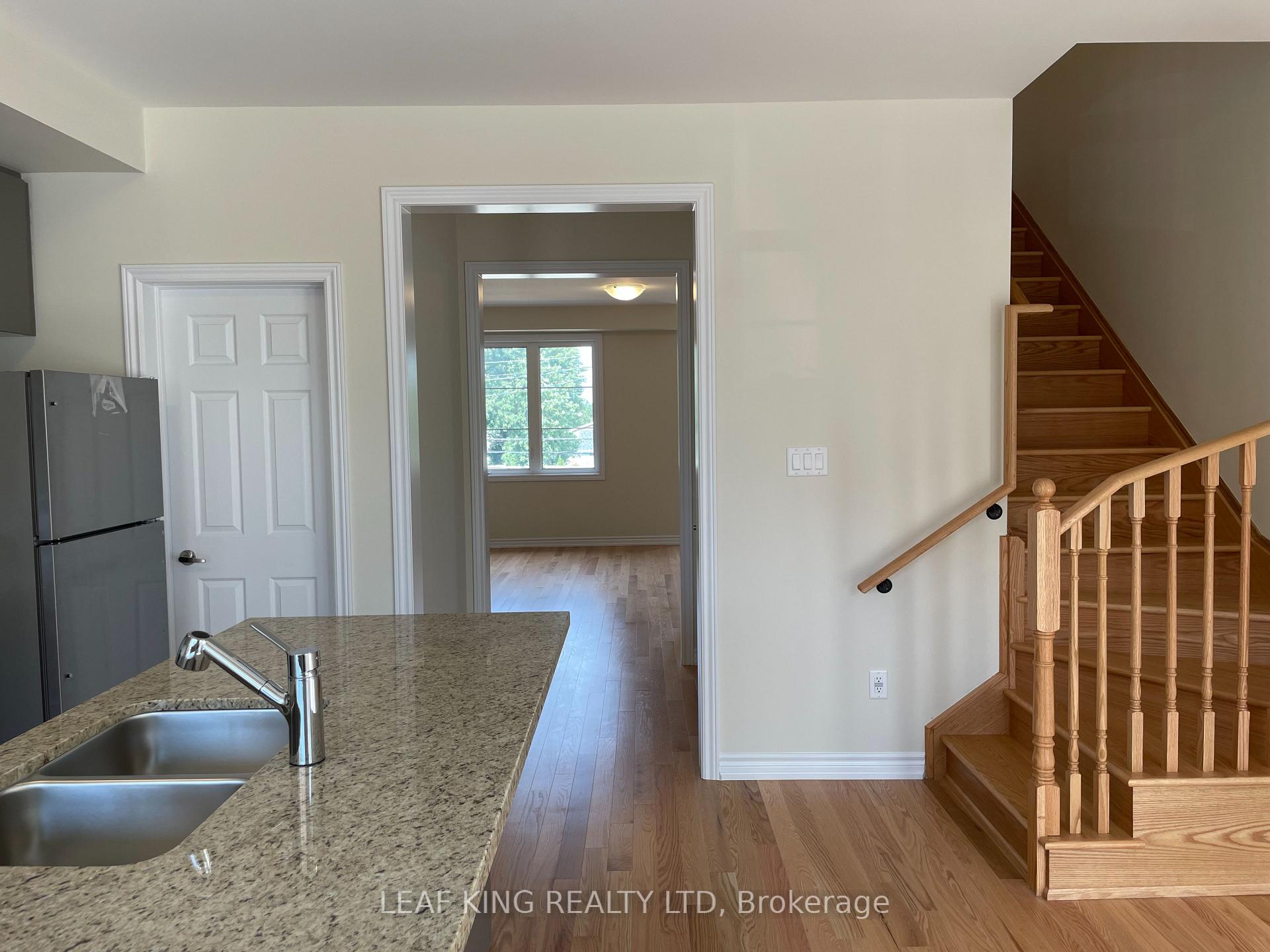 Photo 5 of 1457 National Common, Burlington, Tyandaga — HOMEH