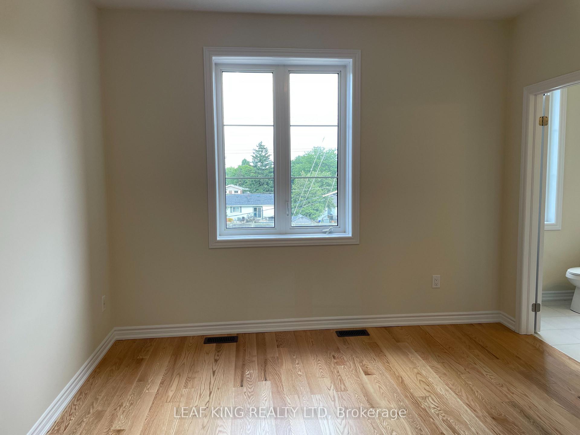 Photo 9 of 1457 National Common, Burlington, Tyandaga — HOMEH
