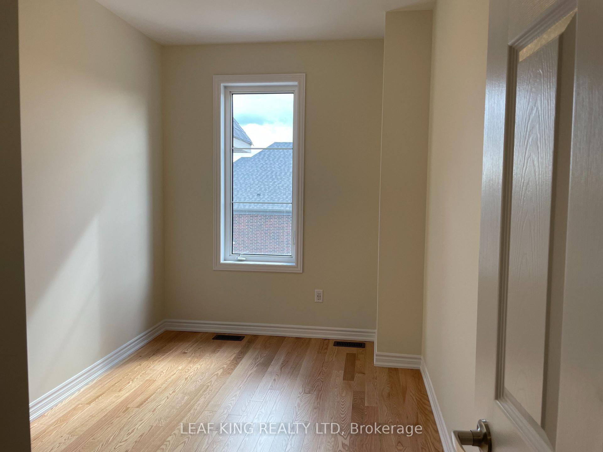 Photo 14 of 1457 National Common, Burlington, Tyandaga — HOMEH