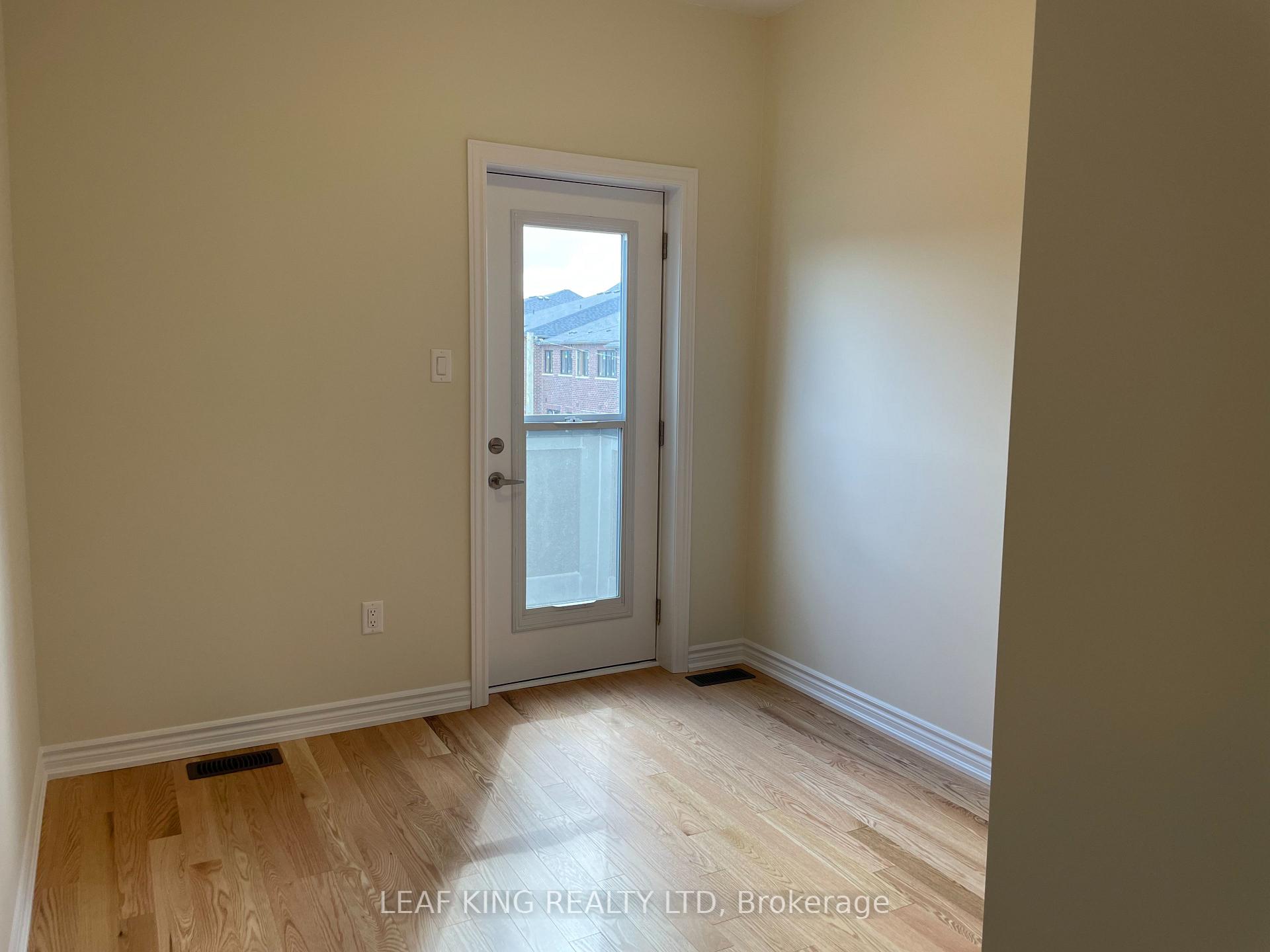 Photo 16 of 1457 National Common, Burlington, Tyandaga — HOMEH