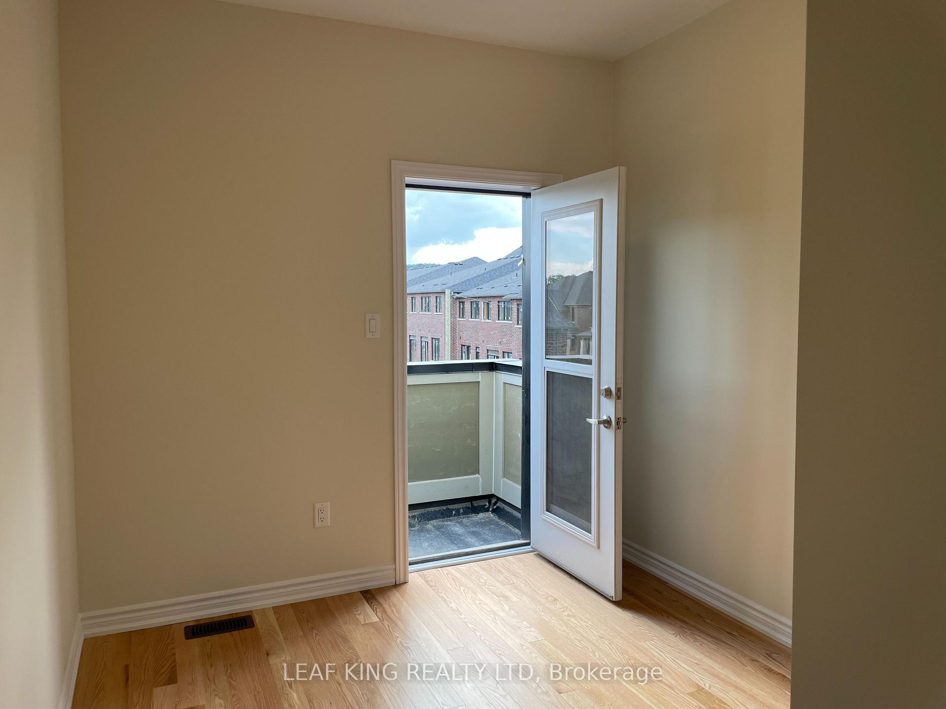 Photo 18 of 1457 National Common, Burlington, Tyandaga — HOMEH