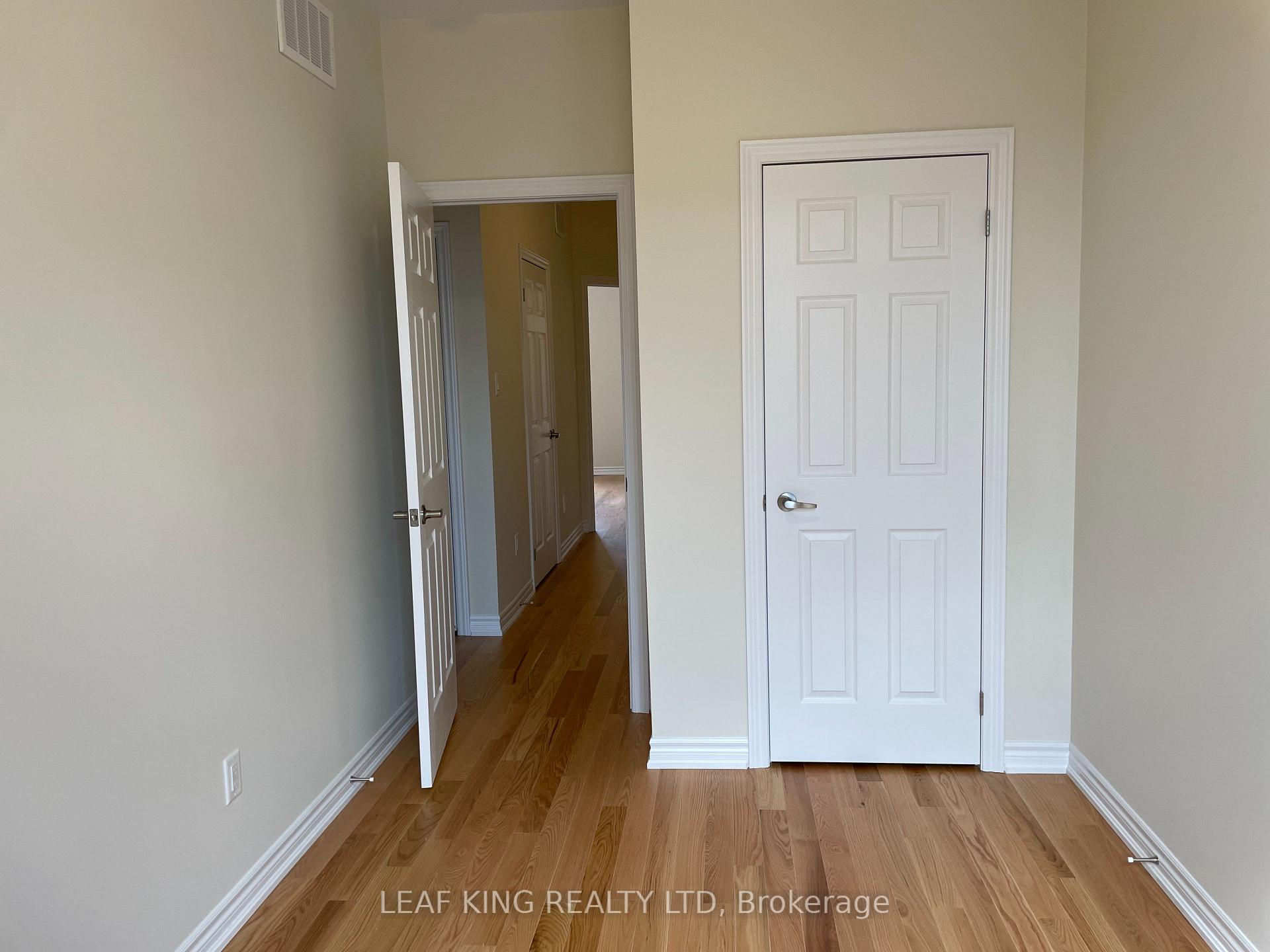 Photo 20 of 1457 National Common, Burlington, Tyandaga — HOMEH